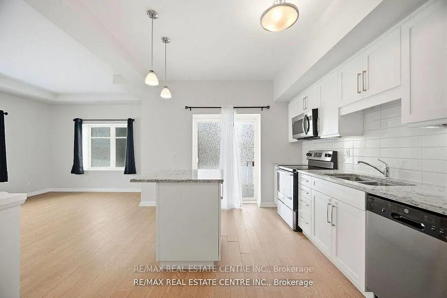 Photo 10 of Unit 114, 778 Laurelwood Drive, Waterloo, Columbia Forest/Clair Hills — HOMEH
