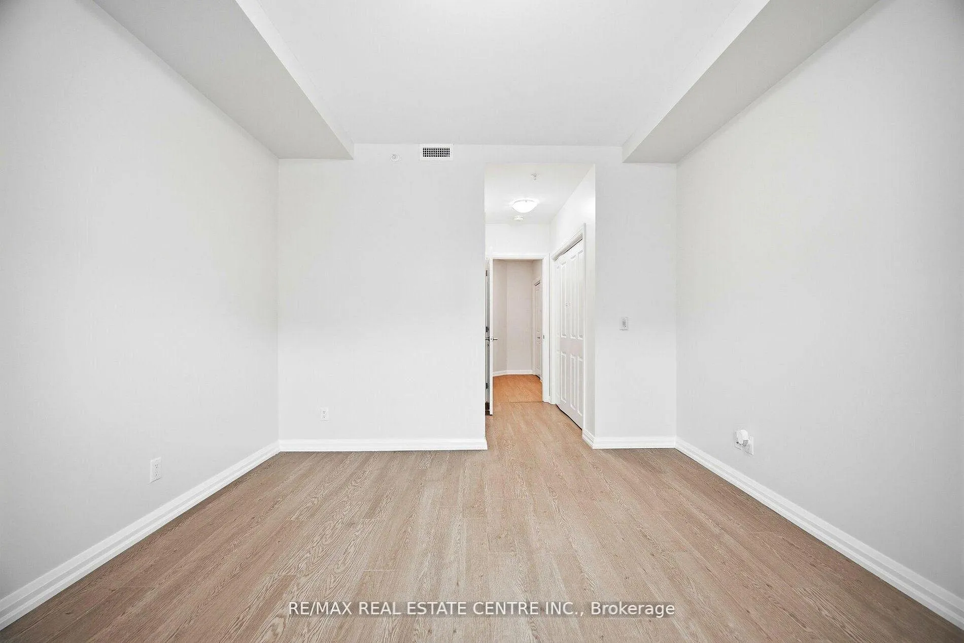 Photo 23 of Unit 114, 778 Laurelwood Drive, Waterloo, Columbia Forest/Clair Hills — HOMEH