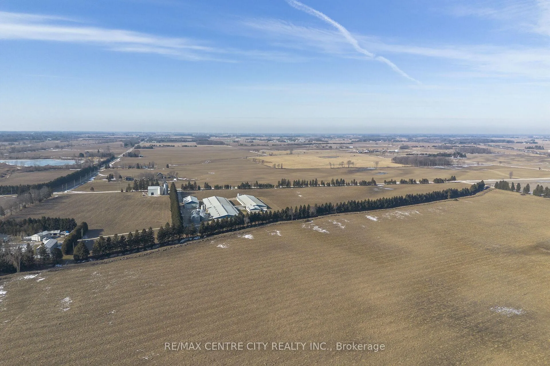 Photo 4 of 13875 Gosnell Line, Chatham-Kent, Highgate — HOMEH