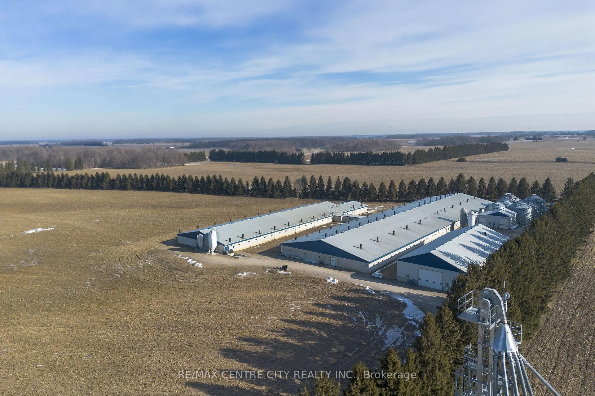 Photo 5 of 13875 Gosnell Line, Chatham-Kent, Highgate — HOMEH