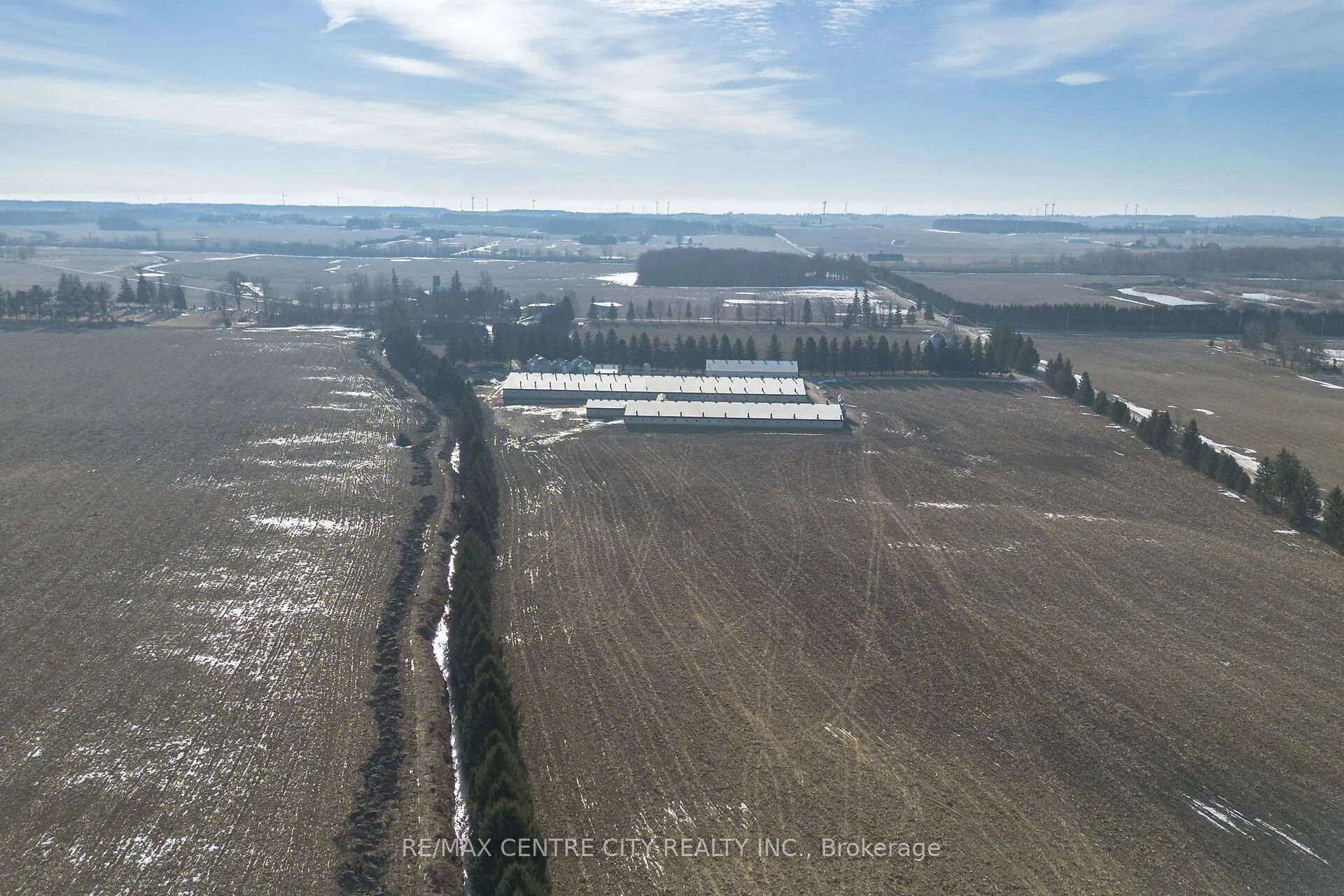 Photo 7 of 13875 Gosnell Line, Chatham-Kent, Highgate — HOMEH