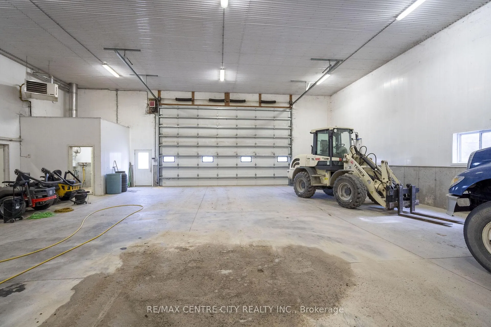 Photo 18 of 13875 Gosnell Line, Chatham-Kent, Highgate — HOMEH