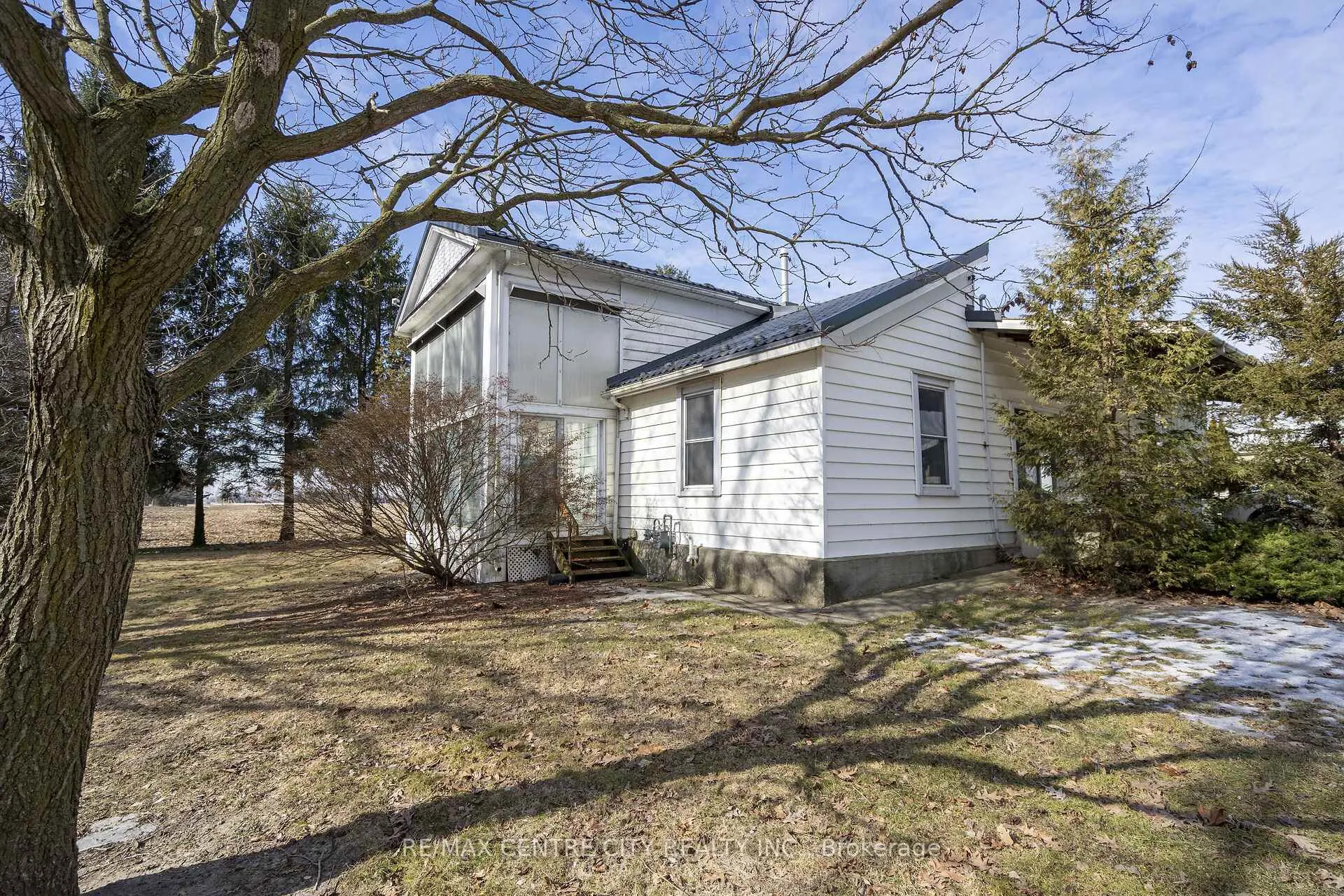 Photo 26 of 13875 Gosnell Line, Chatham-Kent, Highgate — HOMEH