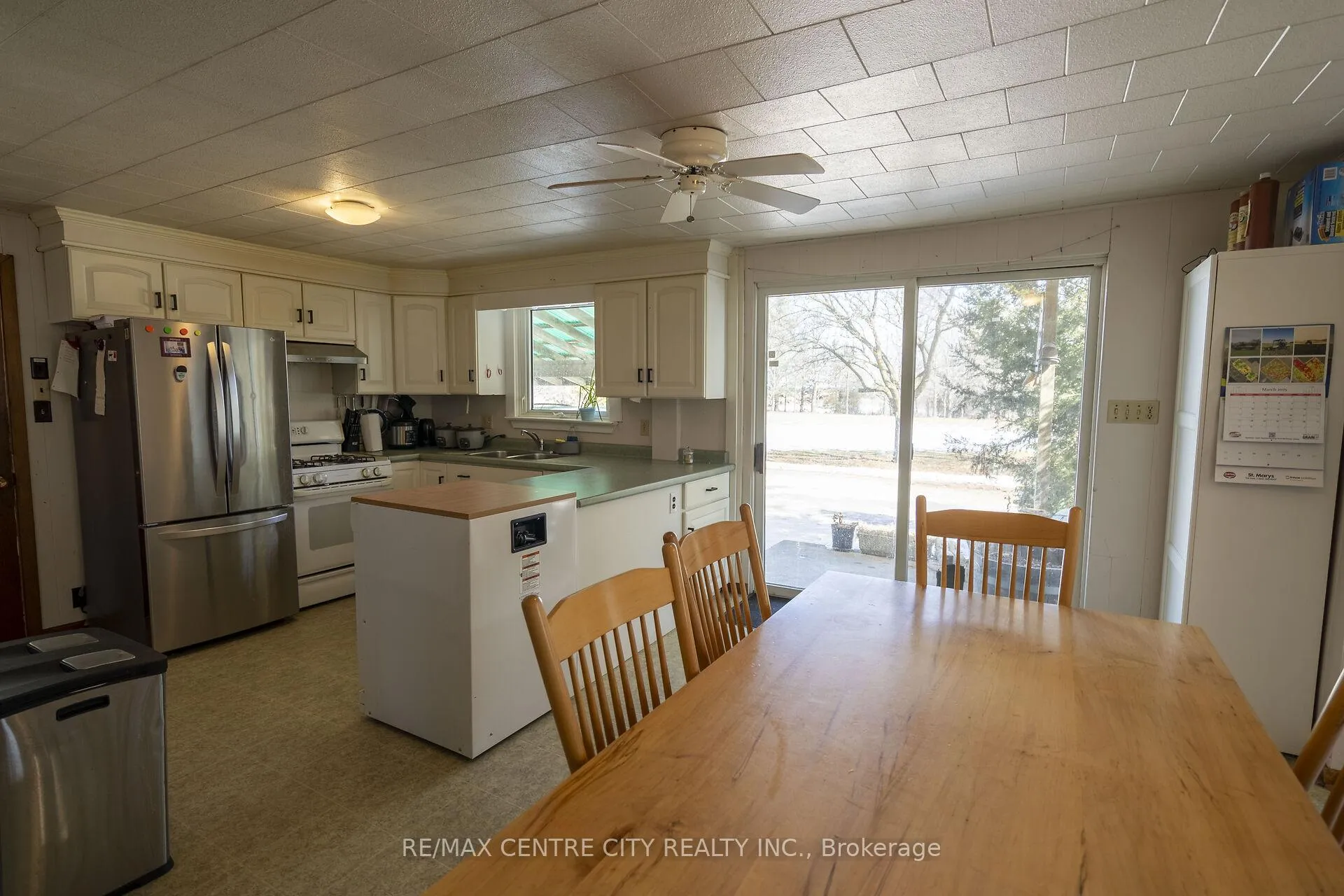 Photo 31 of 13875 Gosnell Line, Chatham-Kent, Highgate — HOMEH