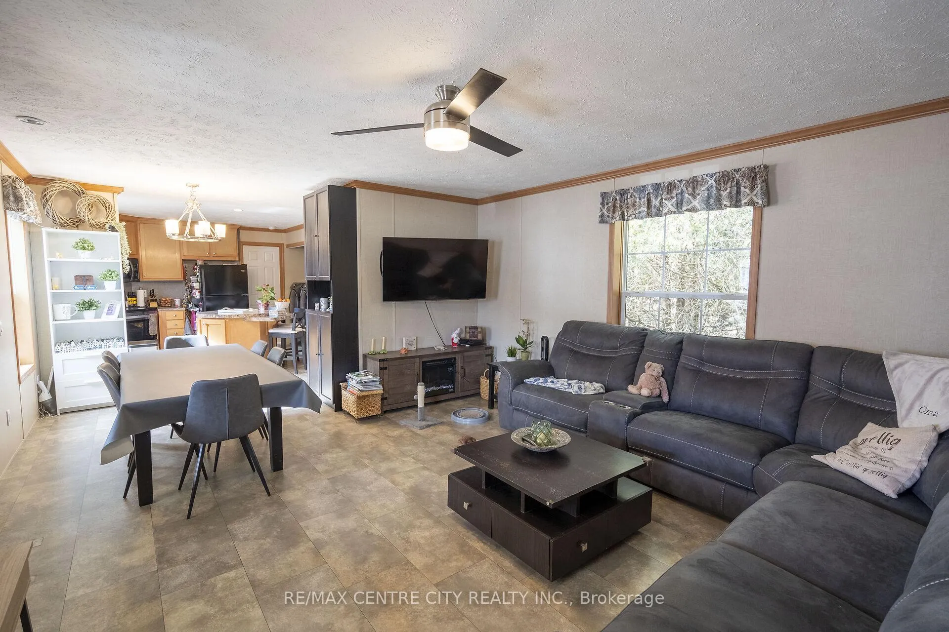 Photo 35 of 13875 Gosnell Line, Chatham-Kent, Highgate — HOMEH