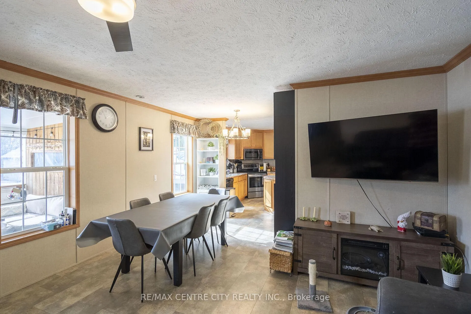 Photo 36 of 13875 Gosnell Line, Chatham-Kent, Highgate — HOMEH