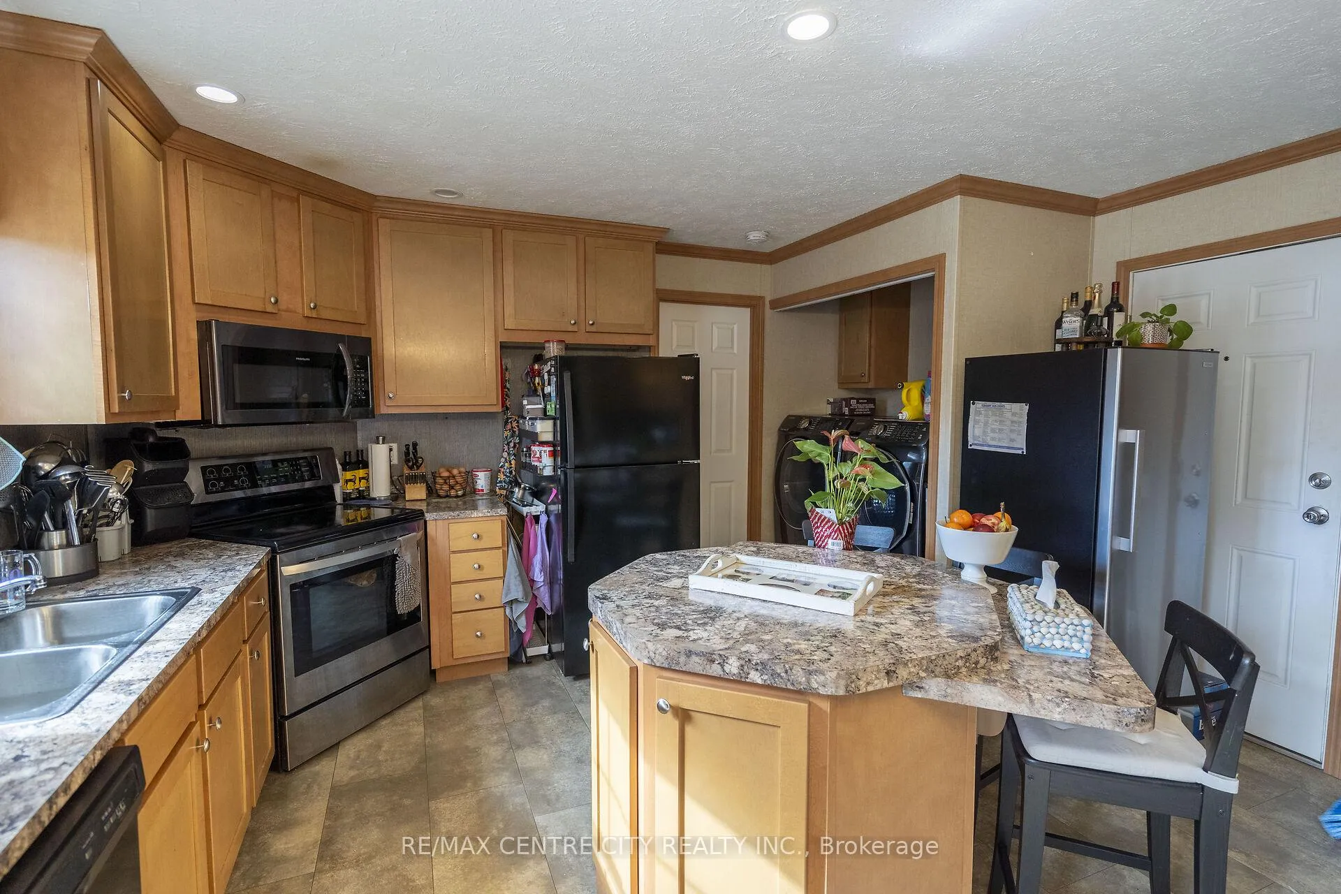 Photo 37 of 13875 Gosnell Line, Chatham-Kent, Highgate — HOMEH