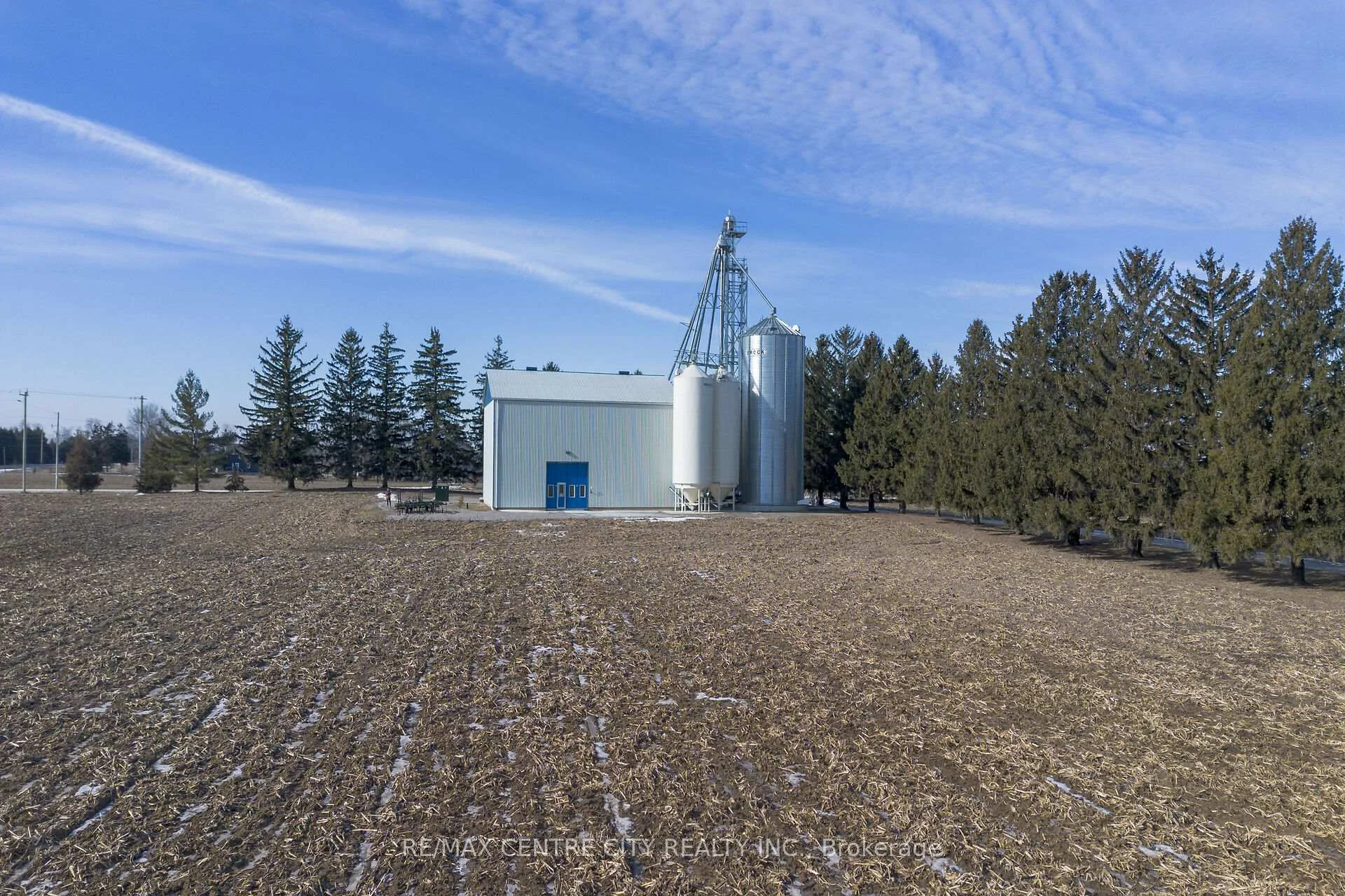 Photo 11 of 13875 Gosnell Line, Chatham-Kent, Highgate — HOMEH