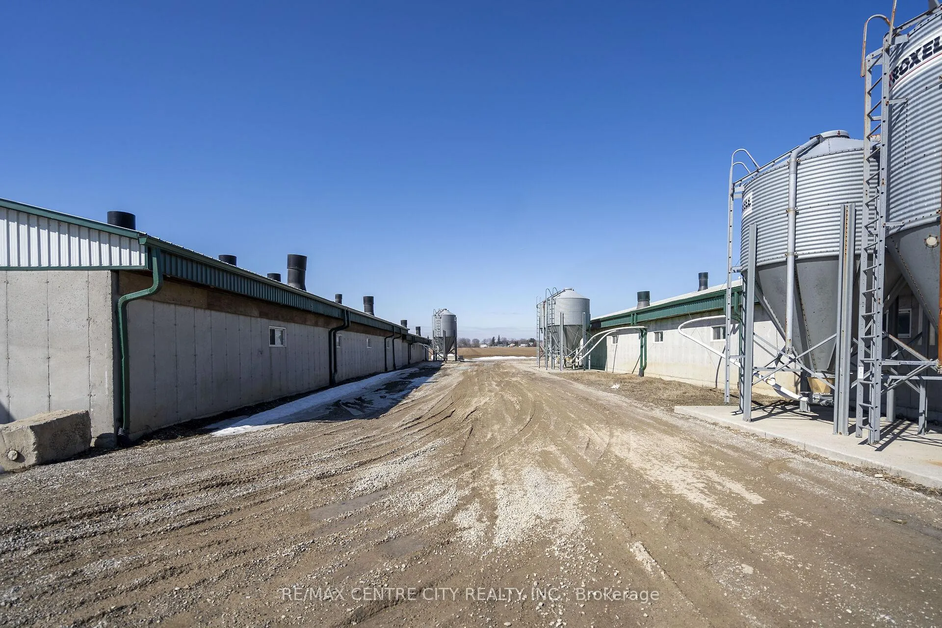Photo 36 of 18692 Palmyra Road, Chatham-Kent, Orford — HOMEH
