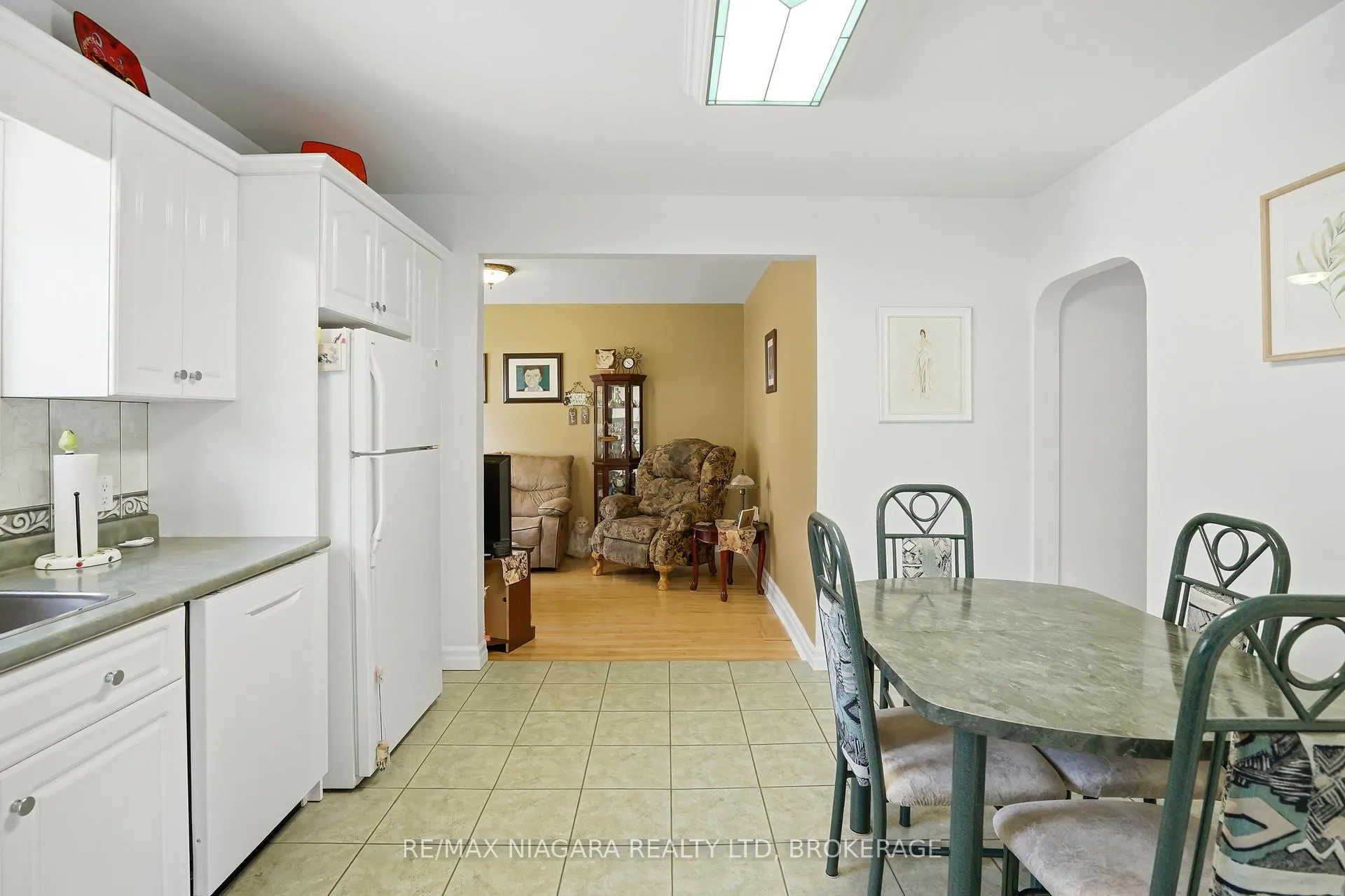 Photo 15 of 270 Mcalpine Avenue S, Welland, Lincoln/Crowland — HOMEH