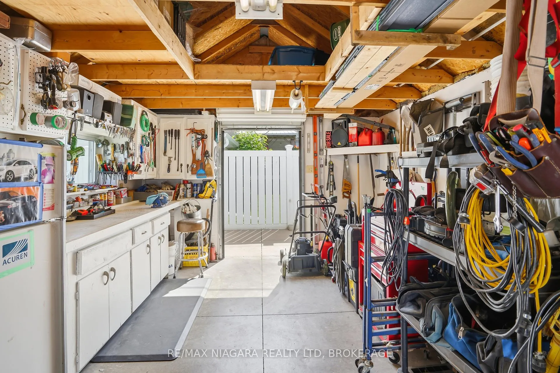 Photo 33 of 270 Mcalpine Avenue S, Welland, Lincoln/Crowland — HOMEH