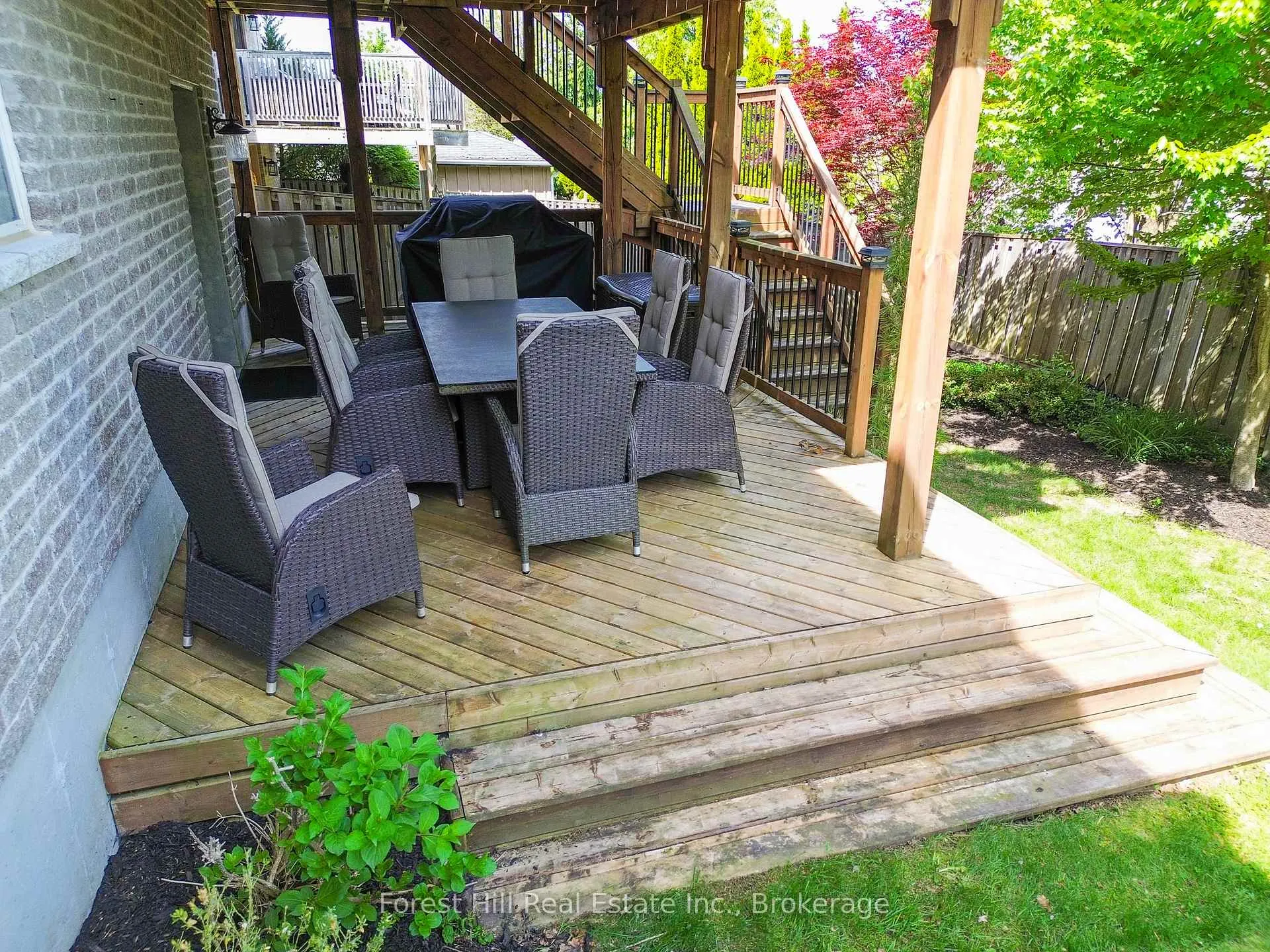 Photo 10 of 68 Silver Trail S, Barrie, Ardagh — HOMEH