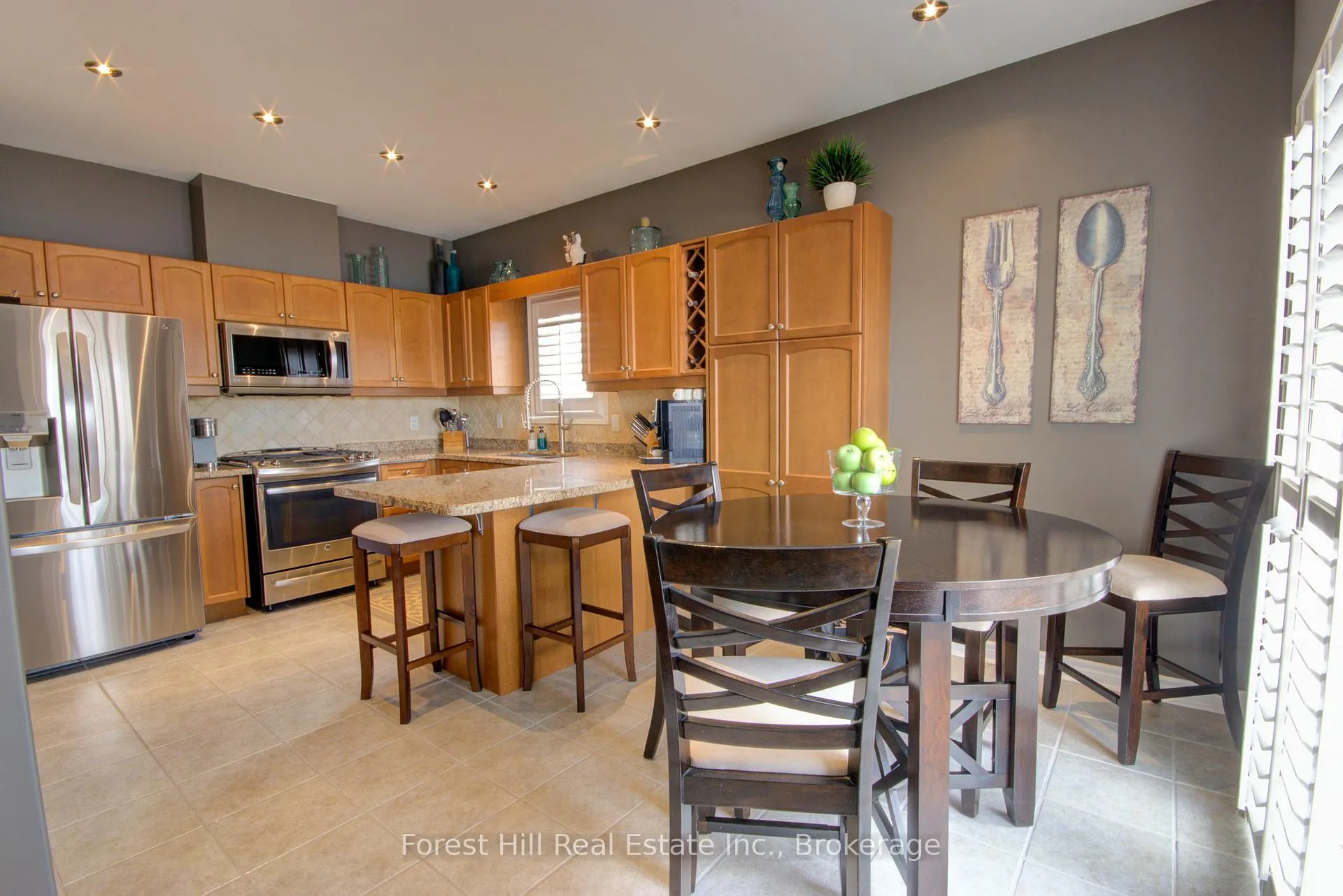 Photo 21 of 68 Silver Trail S, Barrie, Ardagh — HOMEH
