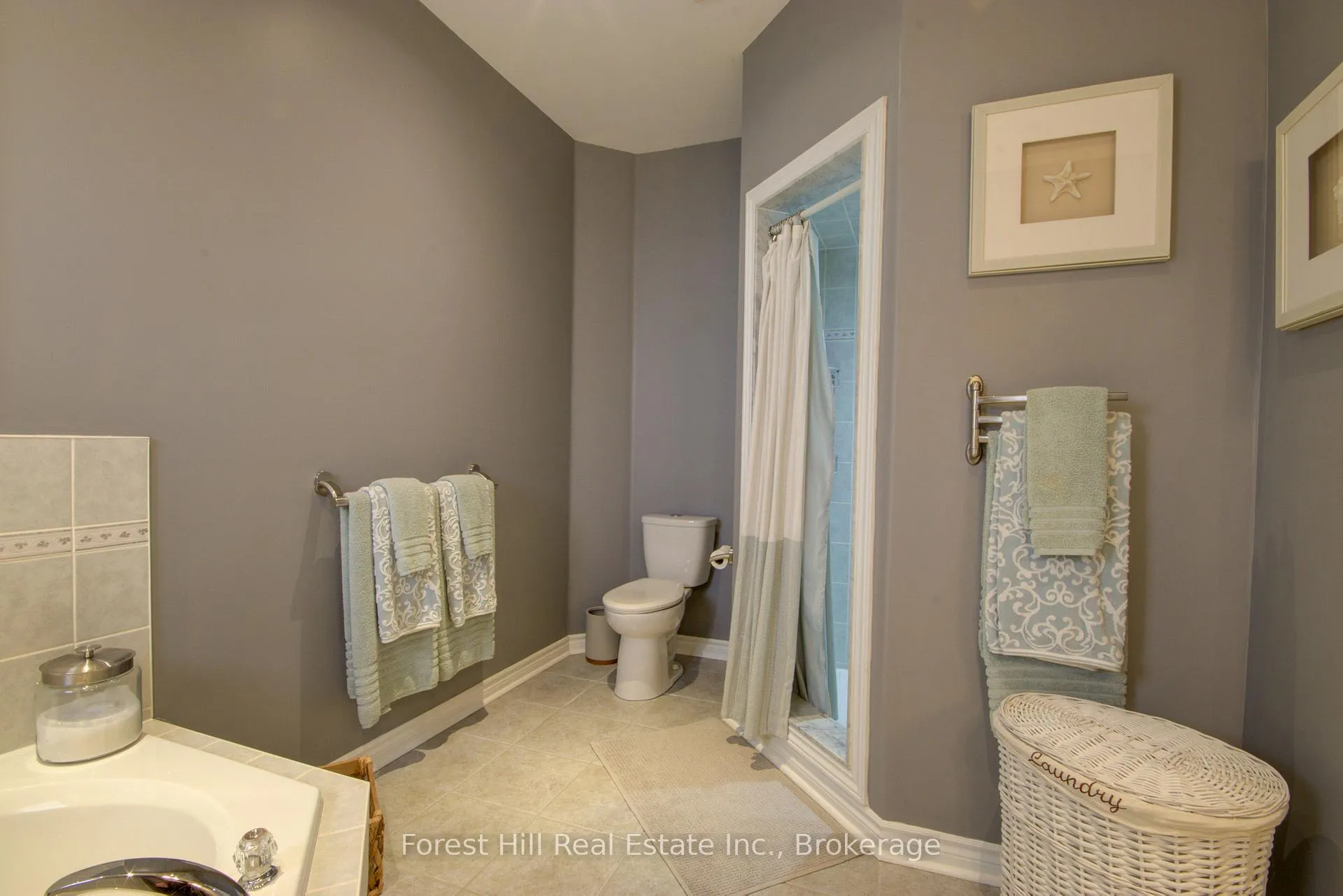 Photo 31 of 68 Silver Trail S, Barrie, Ardagh — HOMEH