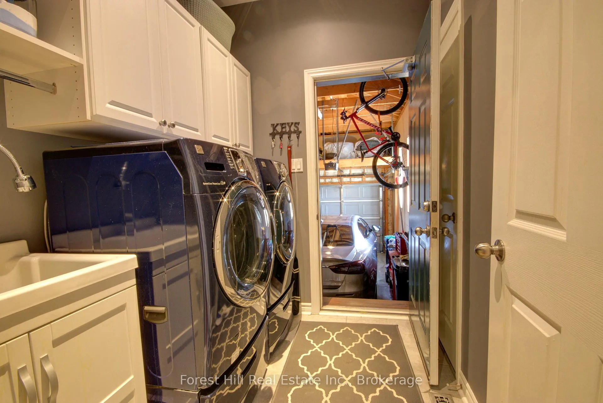 Photo 37 of 68 Silver Trail S, Barrie, Ardagh — HOMEH