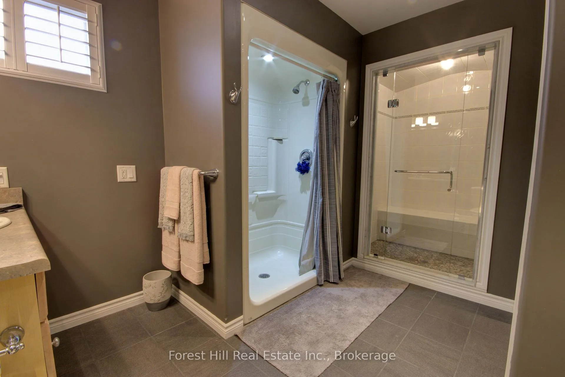 Photo 48 of 68 Silver Trail S, Barrie, Ardagh — HOMEH