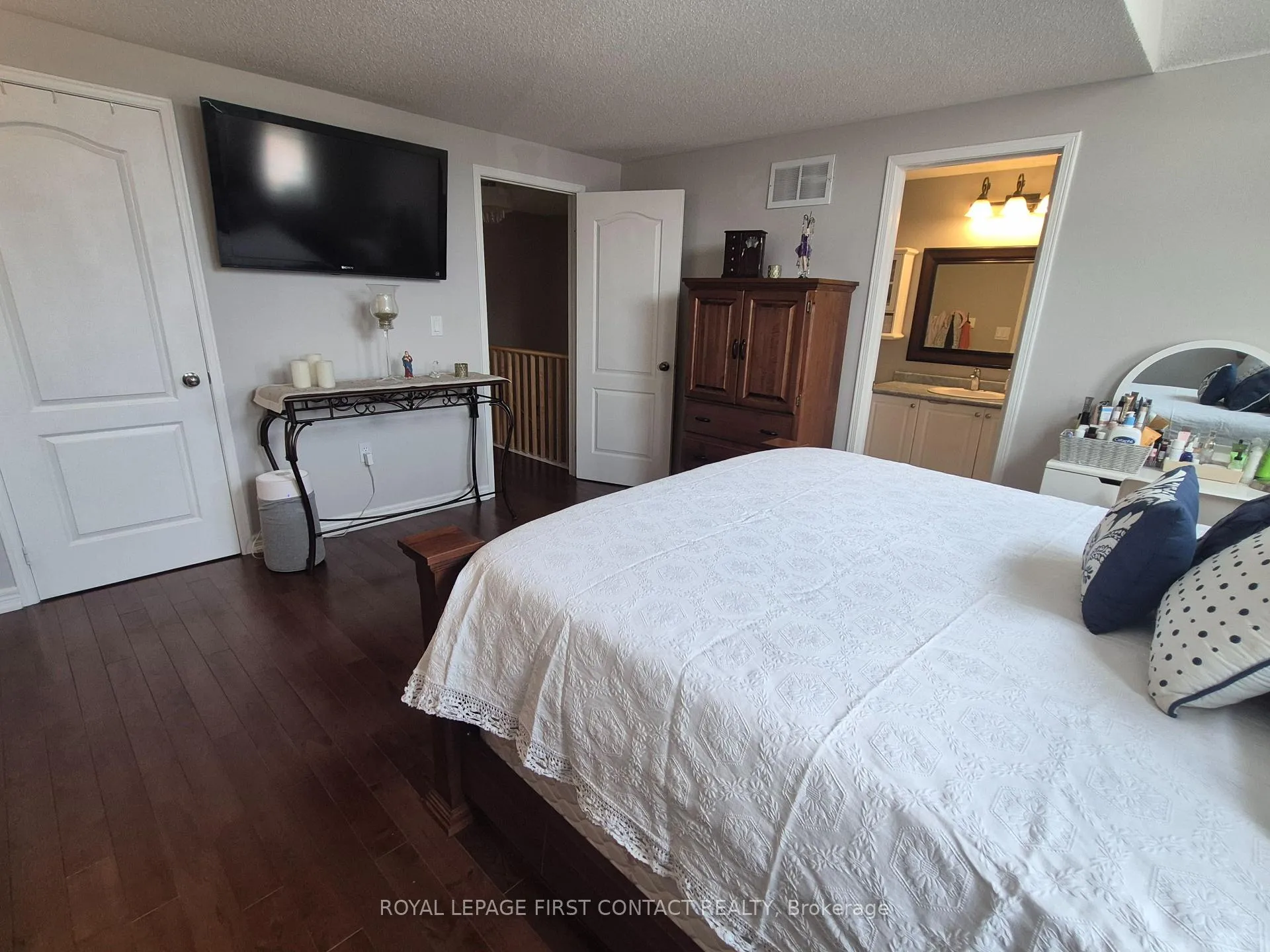 Photo 16 of 1768 Lamstone Street, Innisfil, Alcona — HOMEH