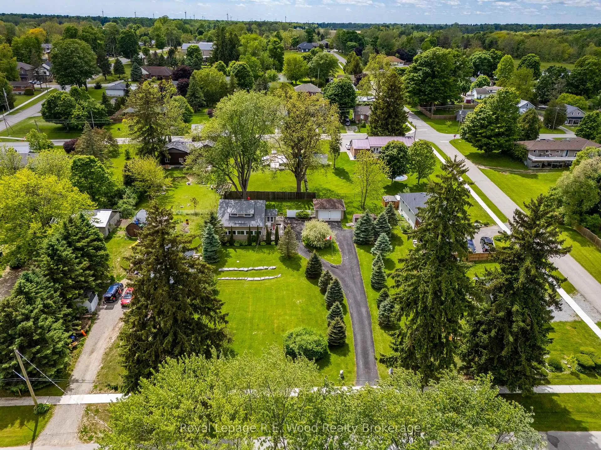 Photo 1 of 25 Edison Drive, Bayham, Vienna — HOMEH