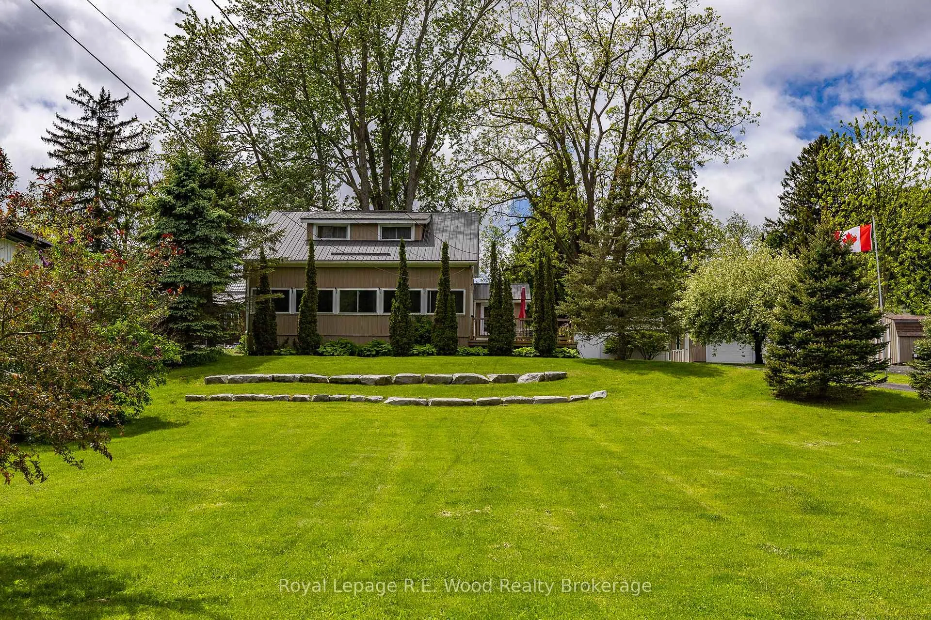 Photo 4 of 25 Edison Drive, Bayham, Vienna — HOMEH