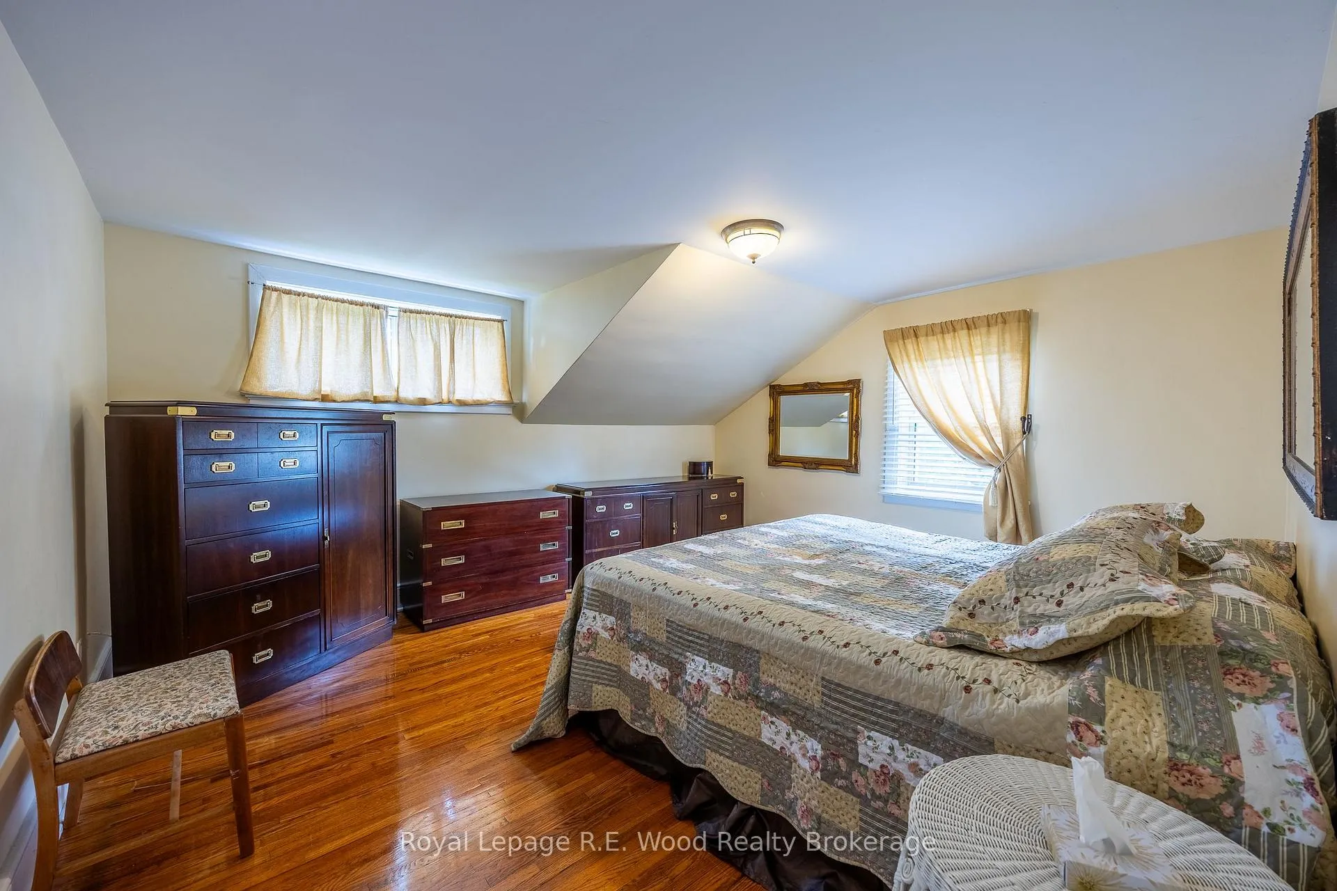 Photo 29 of 25 Edison Drive, Bayham, Vienna — HOMEH