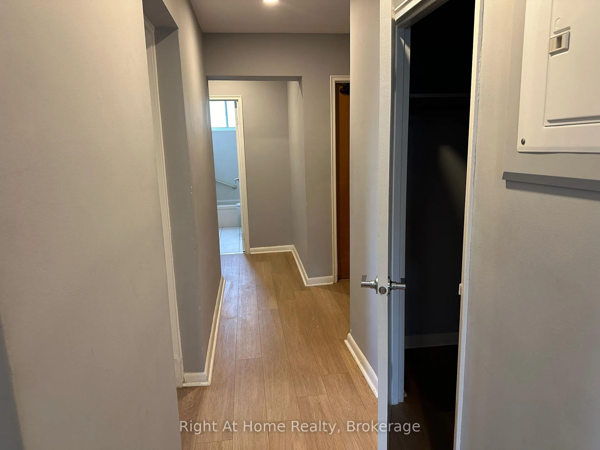 Photo 9 of Unit 1, 1033 Ravine Road, Oshawa, Lakeview — HOMEH