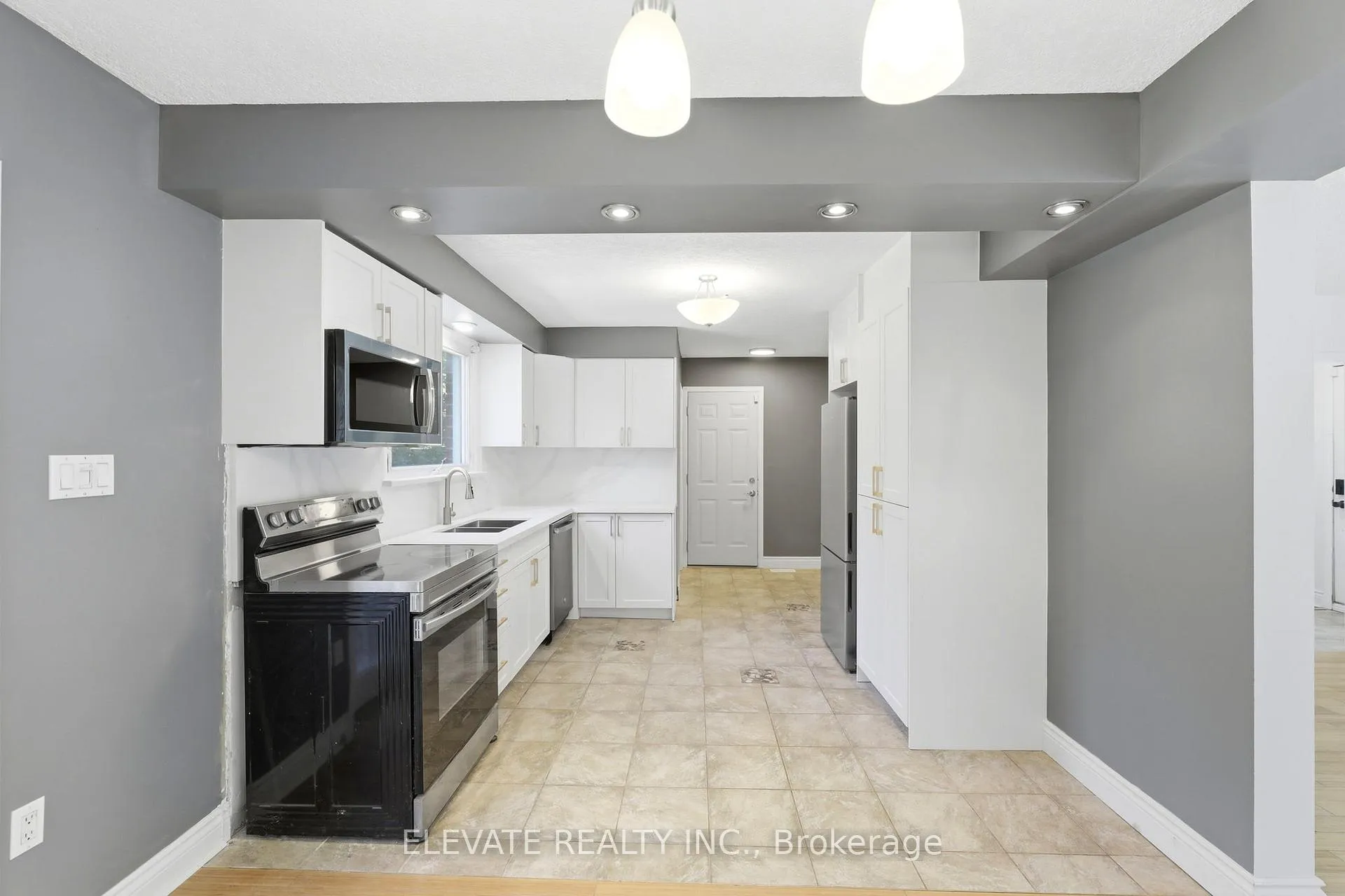Photo 9 of 4 Pullen Avenue, St. Thomas — HOMEH