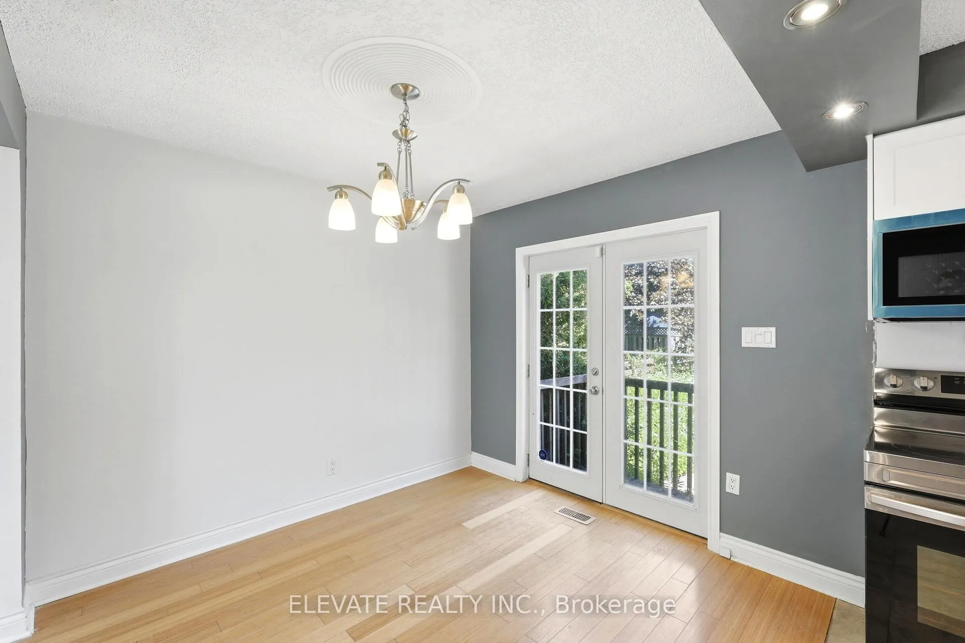 Photo 14 of 4 Pullen Avenue, St. Thomas — HOMEH