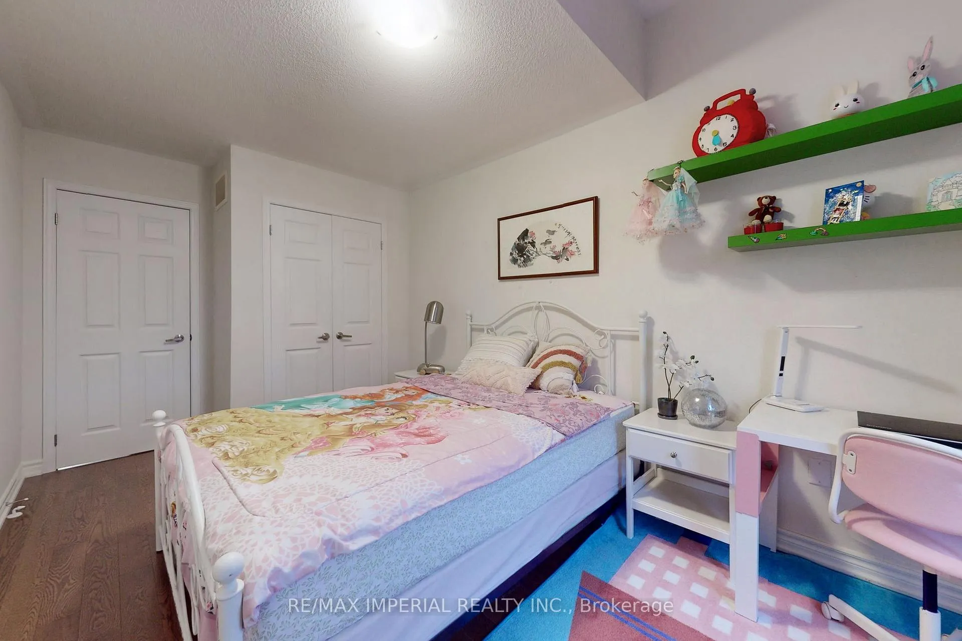 Photo 31 of 28 Spruce Pine Crescent, Vaughan, Patterson — HOMEH