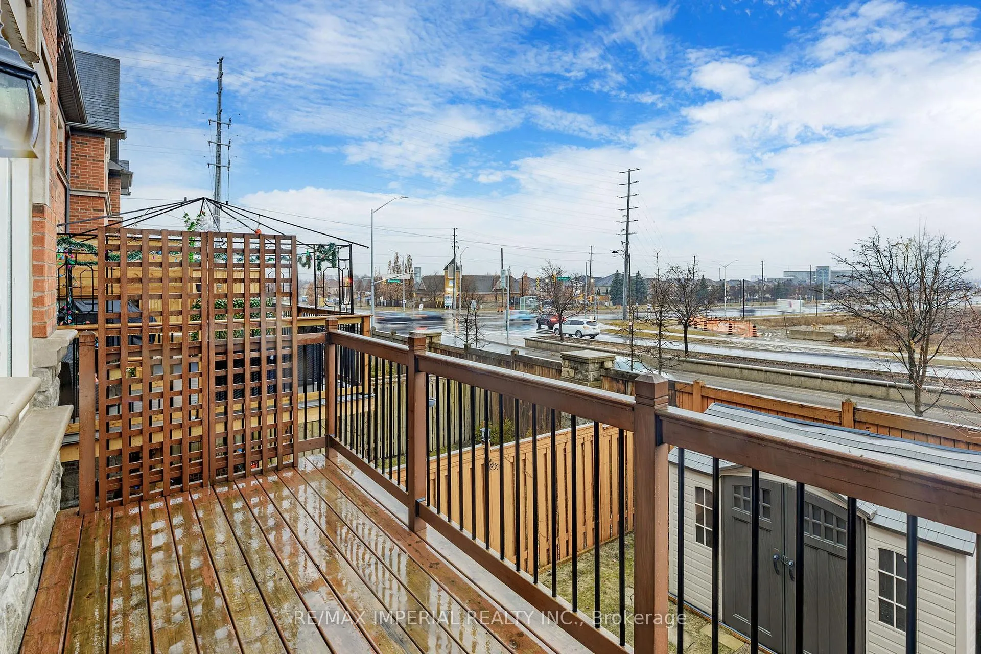 Photo 43 of 28 Spruce Pine Crescent, Vaughan, Patterson — HOMEH