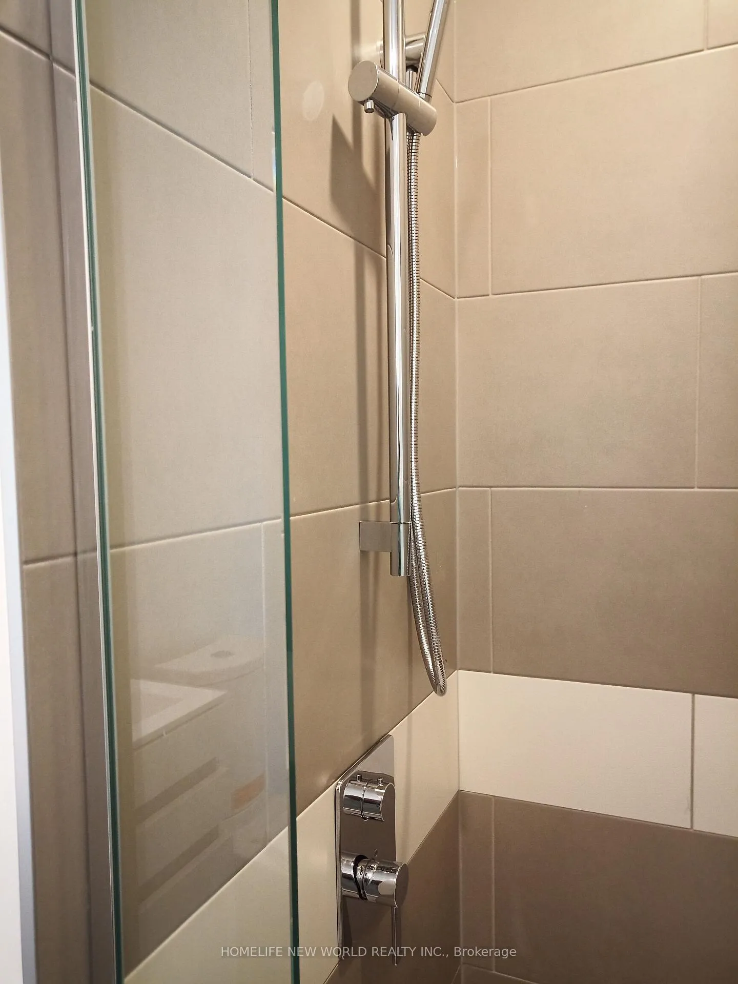 Photo 13 of Unit 197, 197 Yonge Street, Toronto, Church-Yonge Corridor — HOMEH