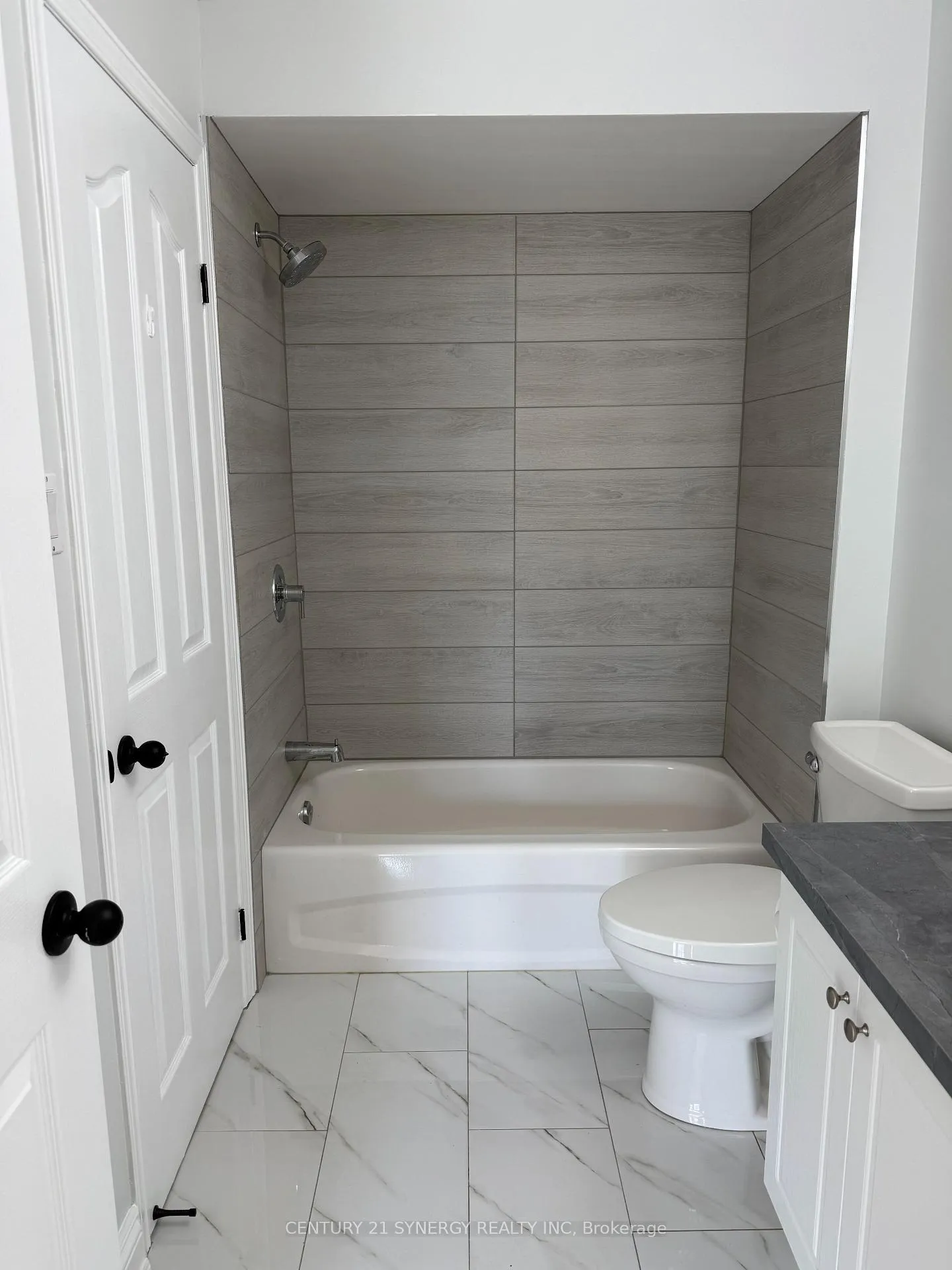 Photo 7 of 551 Wild Shore Crescent, Ottawa, Riverside South/Gloucester Glen — HOMEH