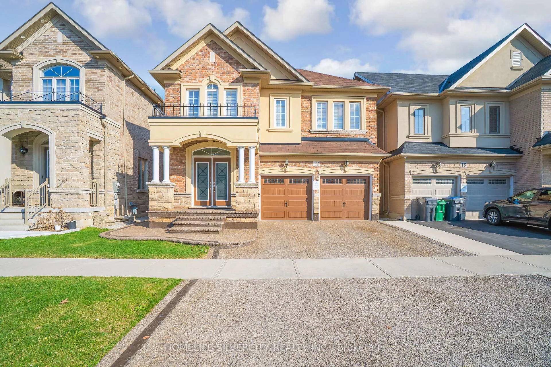 Photo 3 of 17 Henry Moody Drive, Brampton, Northwest Brampton — HOMEH