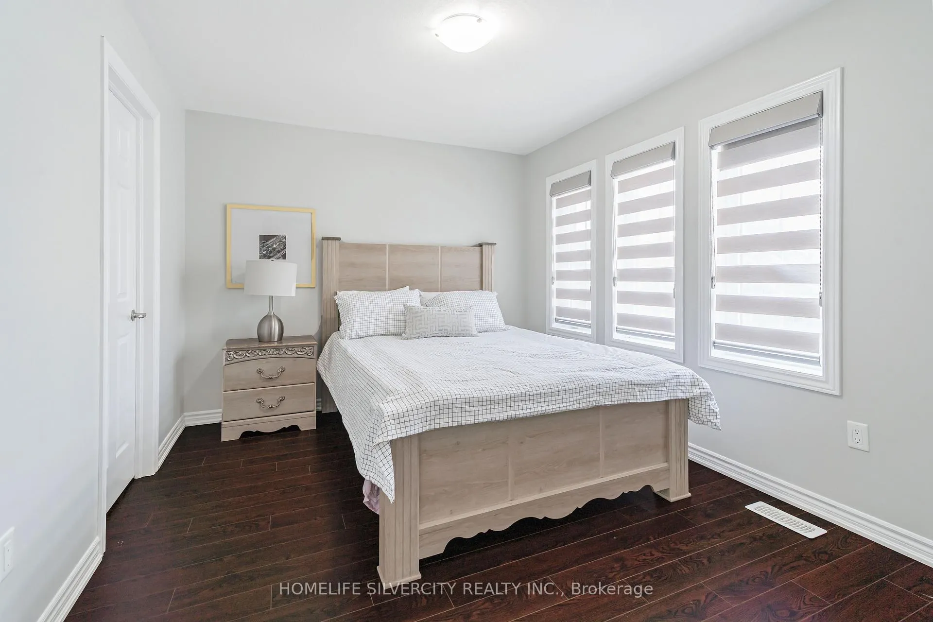 Photo 32 of 17 Henry Moody Drive, Brampton, Northwest Brampton — HOMEH