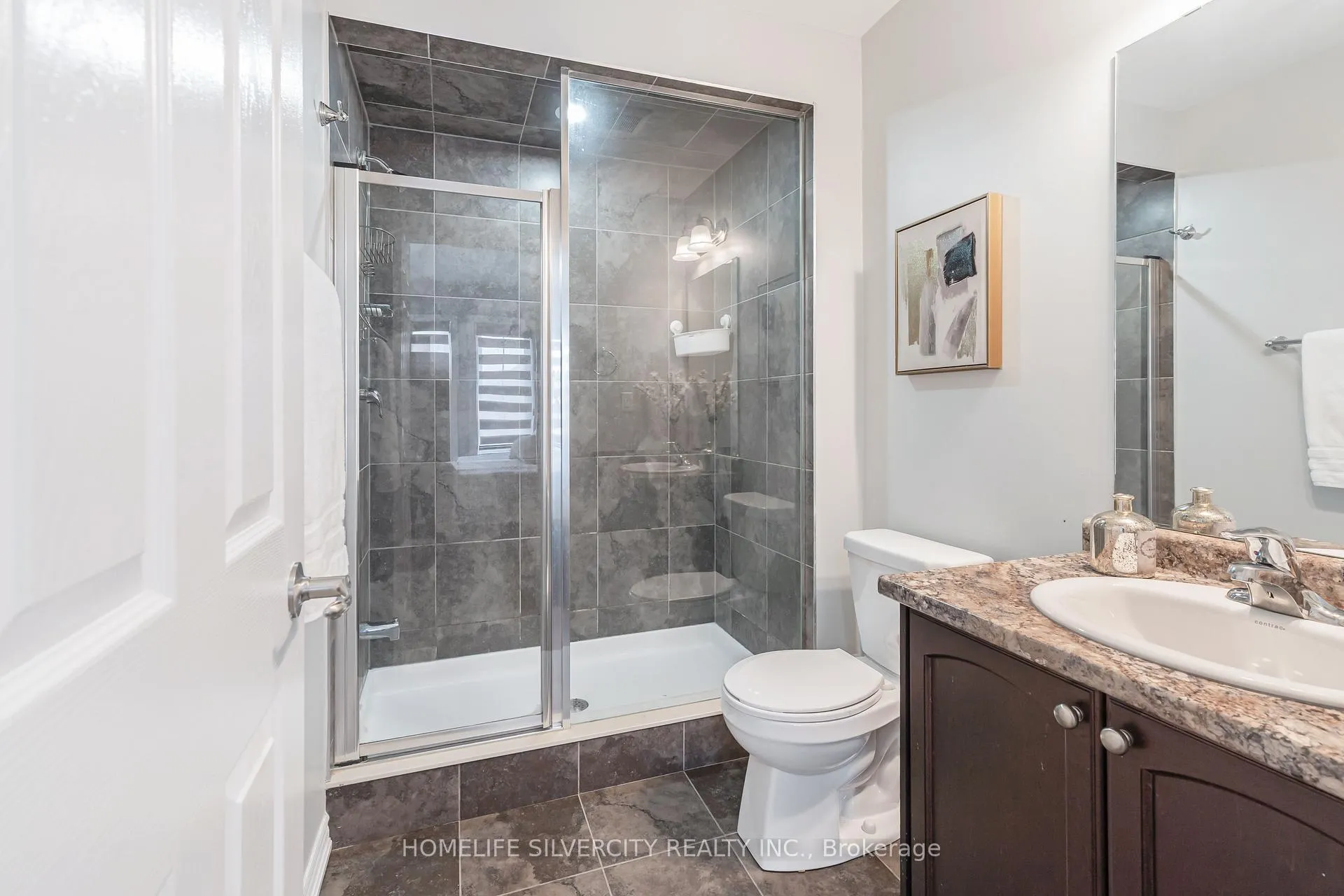 Photo 34 of 17 Henry Moody Drive, Brampton, Northwest Brampton — HOMEH