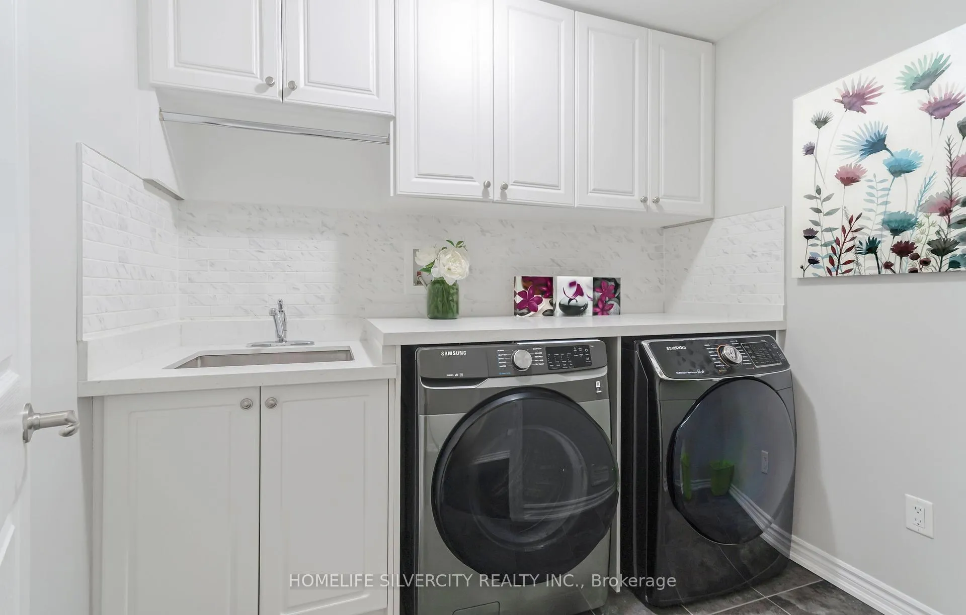 Photo 35 of 17 Henry Moody Drive, Brampton, Northwest Brampton — HOMEH