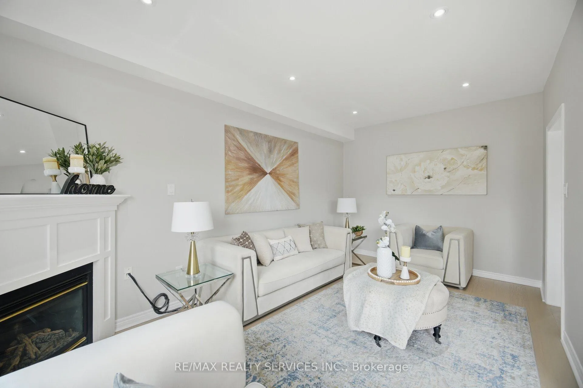 Photo 2 of 130 Yuile Court, Brampton, Fletcher's Creek South — HOMEH