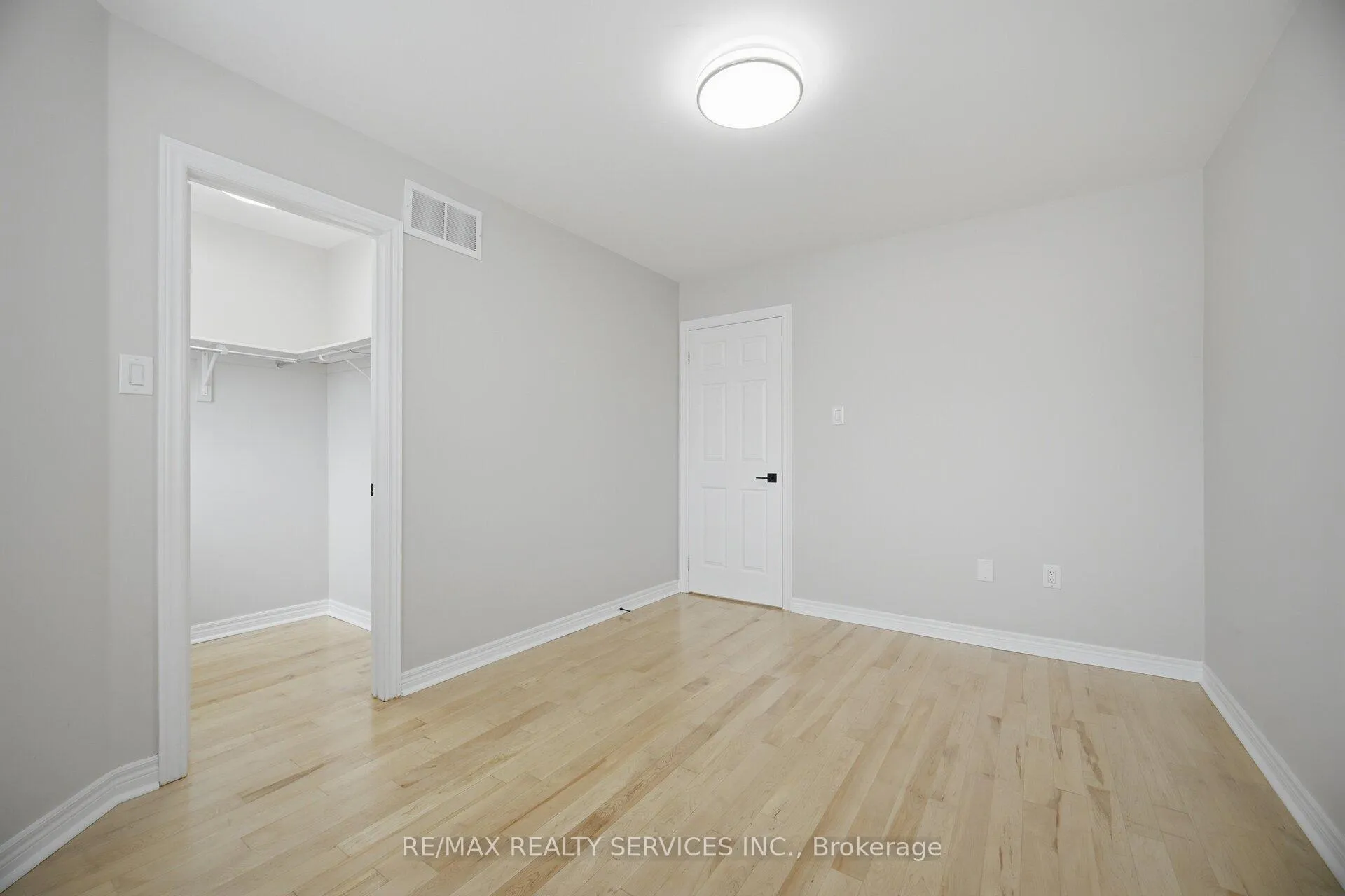 Photo 31 of 130 Yuile Court, Brampton, Fletcher's Creek South — HOMEH