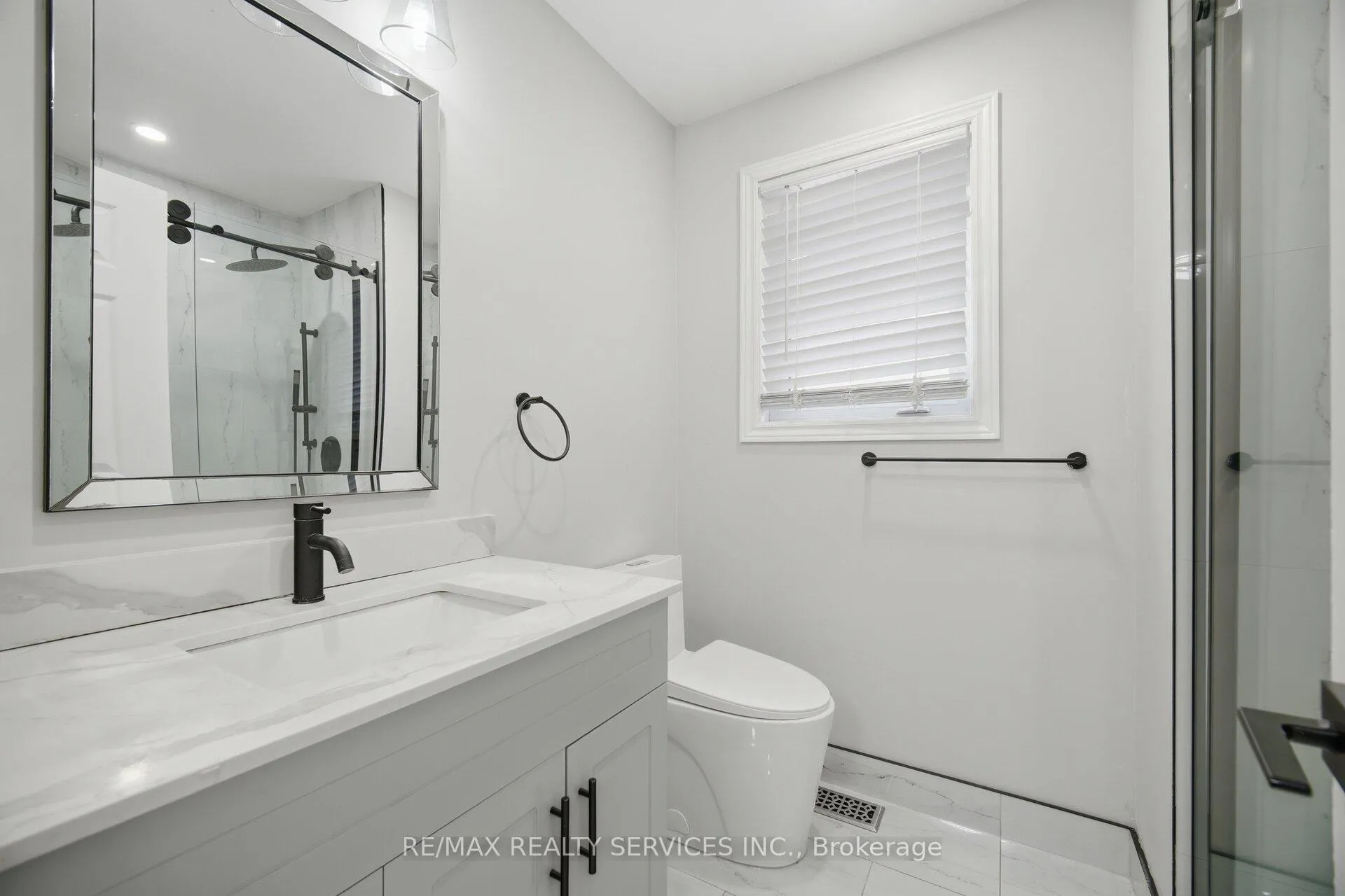 Photo 35 of 130 Yuile Court, Brampton, Fletcher's Creek South — HOMEH