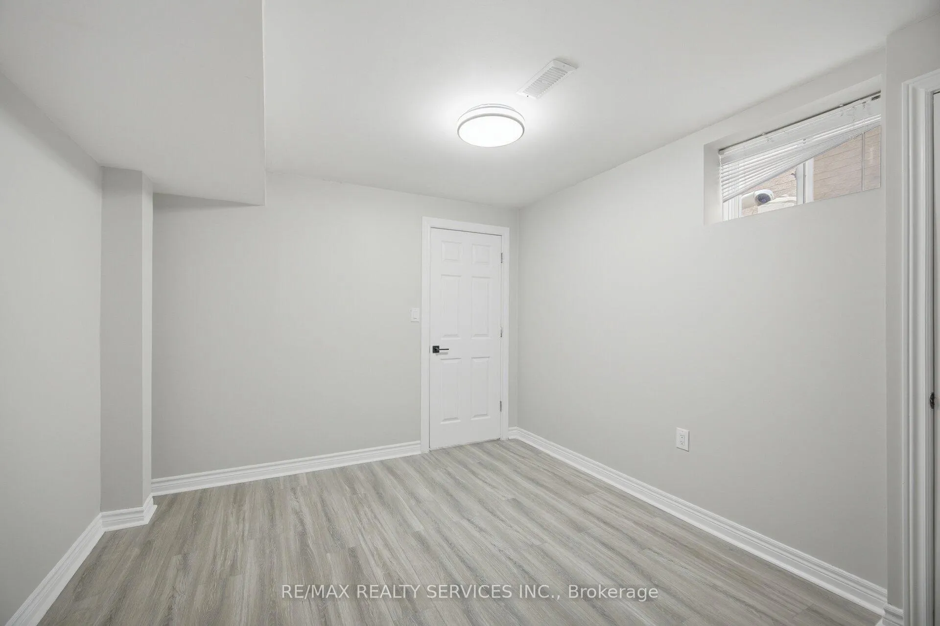 Photo 44 of 130 Yuile Court, Brampton, Fletcher's Creek South — HOMEH