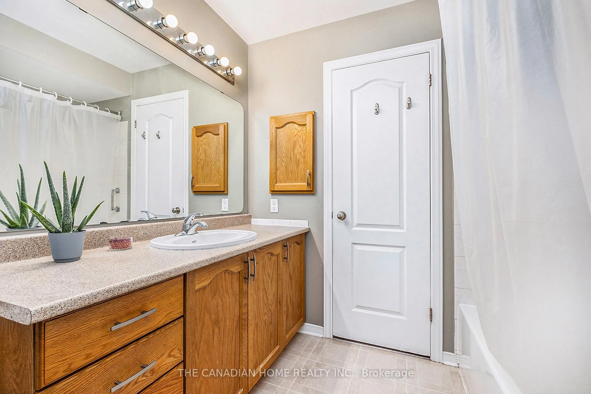 Photo 20 of Unit 27, 1672 Locksley Lane, Ottawa, Beaconwood — HOMEH