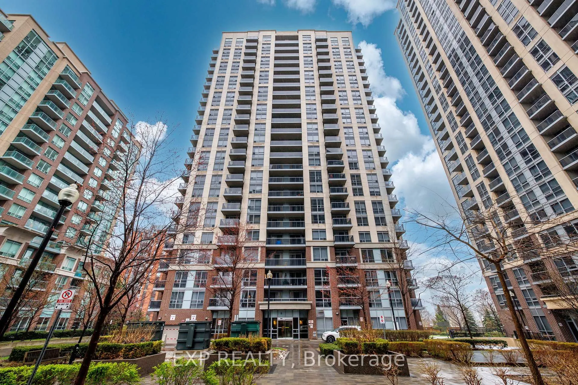 Photo 2 of Unit 1605, 5 Michael Power Place, Etobicoke, Islington-City Centre West — HOMEH