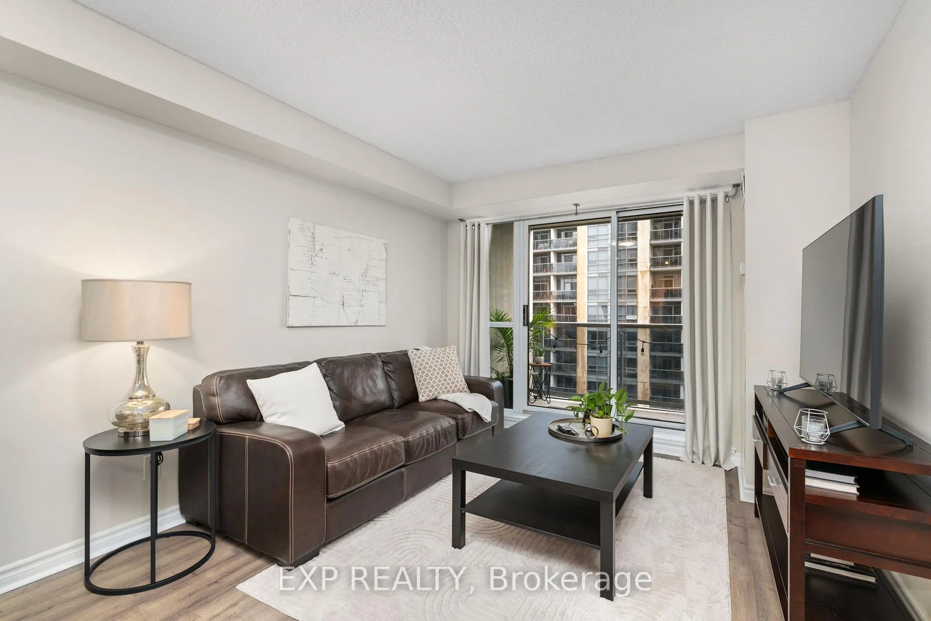 Photo 9 of Unit 1605, 5 Michael Power Place, Etobicoke, Islington-City Centre West — HOMEH