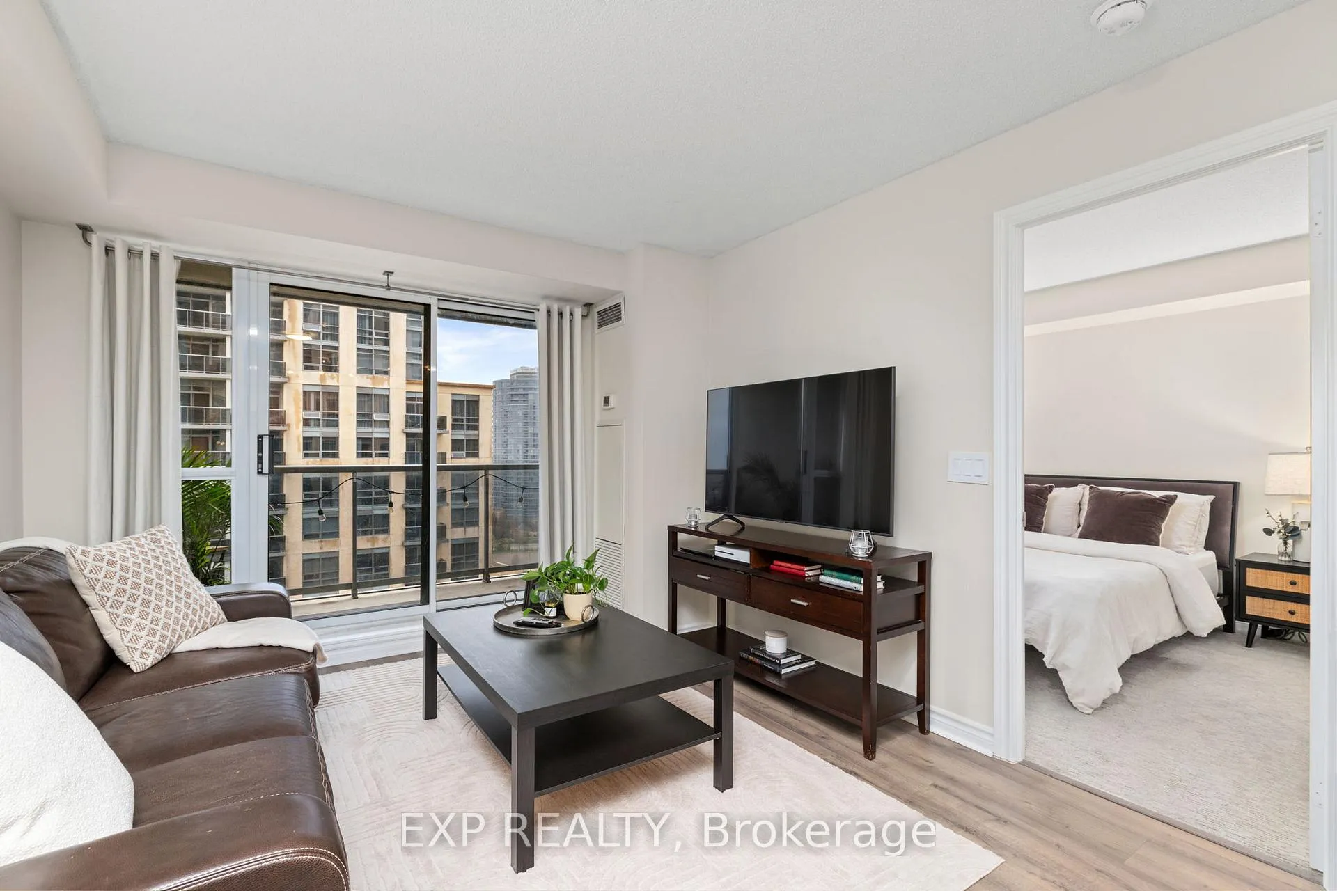 Photo 11 of Unit 1605, 5 Michael Power Place, Etobicoke, Islington-City Centre West — HOMEH