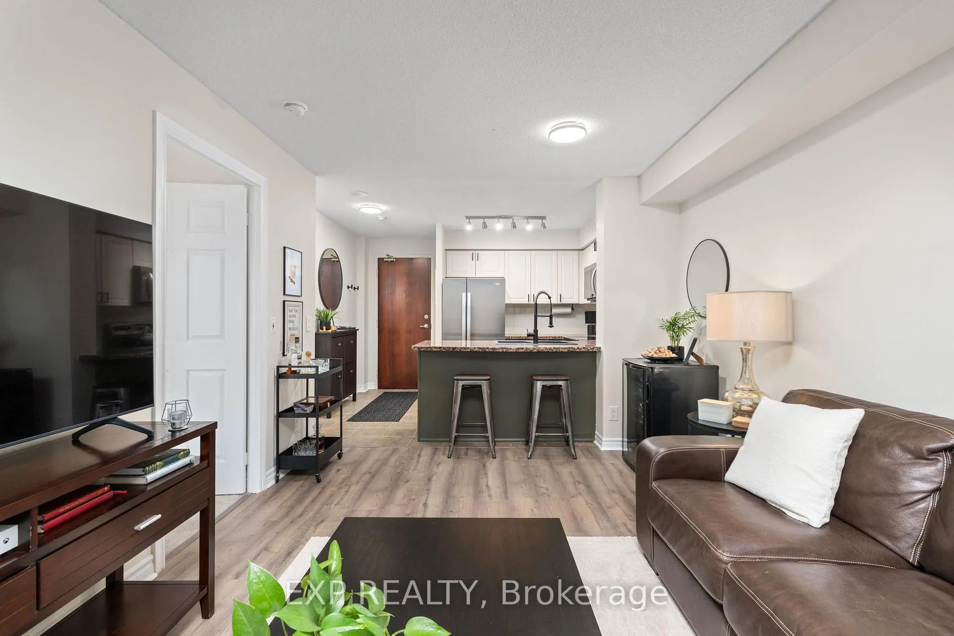 Photo 13 of Unit 1605, 5 Michael Power Place, Etobicoke, Islington-City Centre West — HOMEH