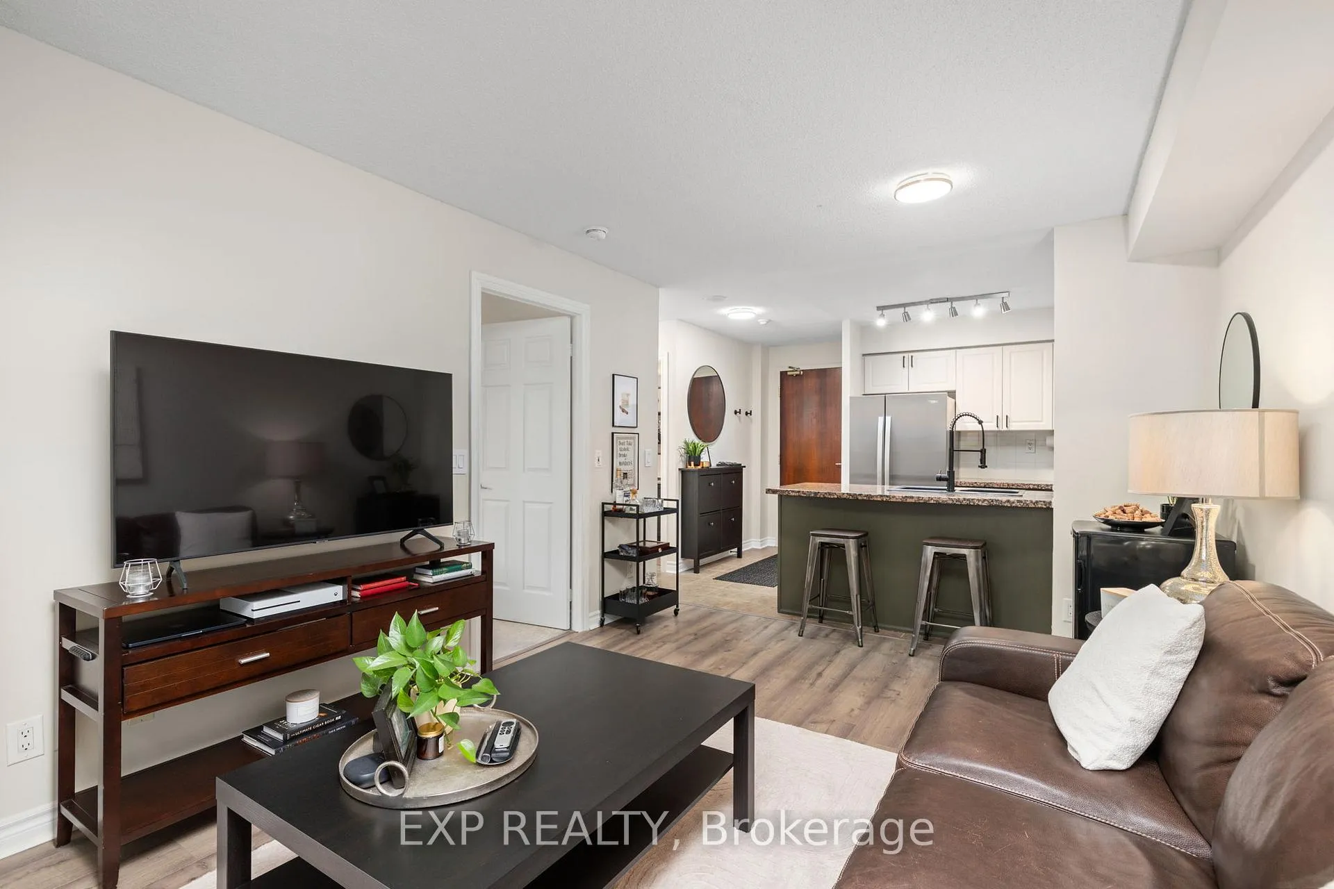 Photo 14 of Unit 1605, 5 Michael Power Place, Etobicoke, Islington-City Centre West — HOMEH