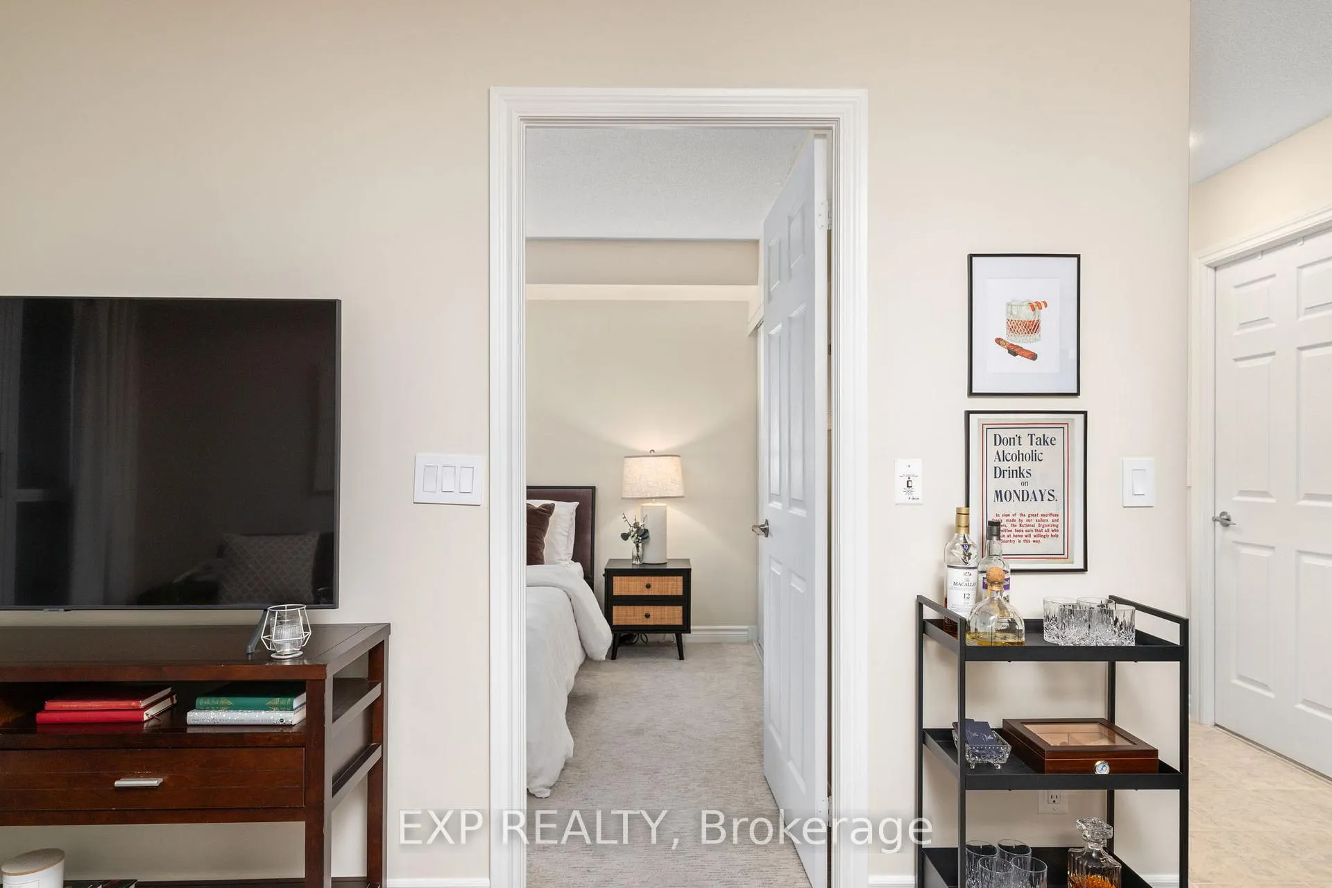 Photo 18 of Unit 1605, 5 Michael Power Place, Etobicoke, Islington-City Centre West — HOMEH