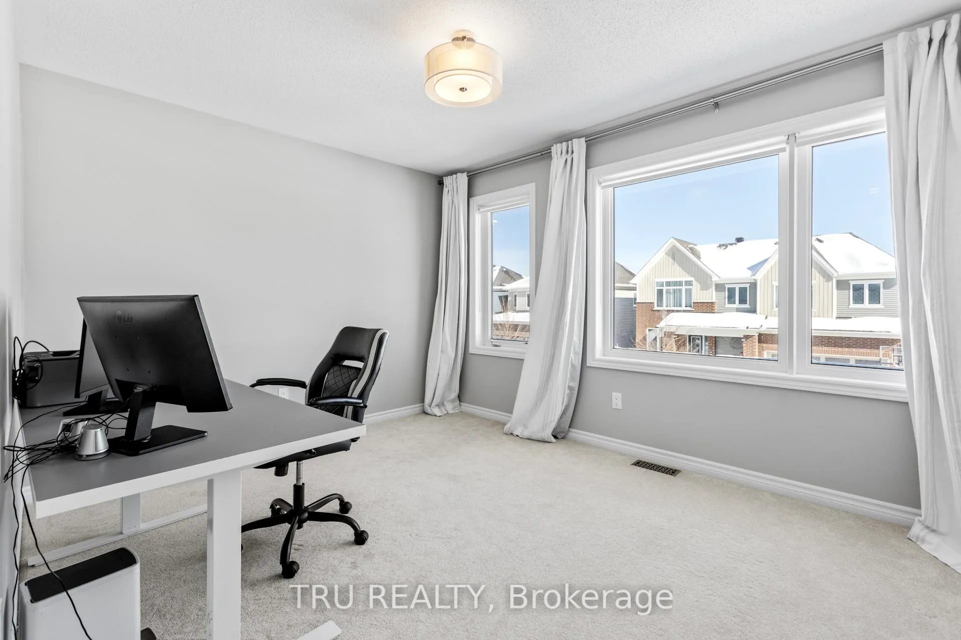 Photo 30 of 34 Coppermine Street, Ottawa, Barrhaven - Heritage Park — HOMEH