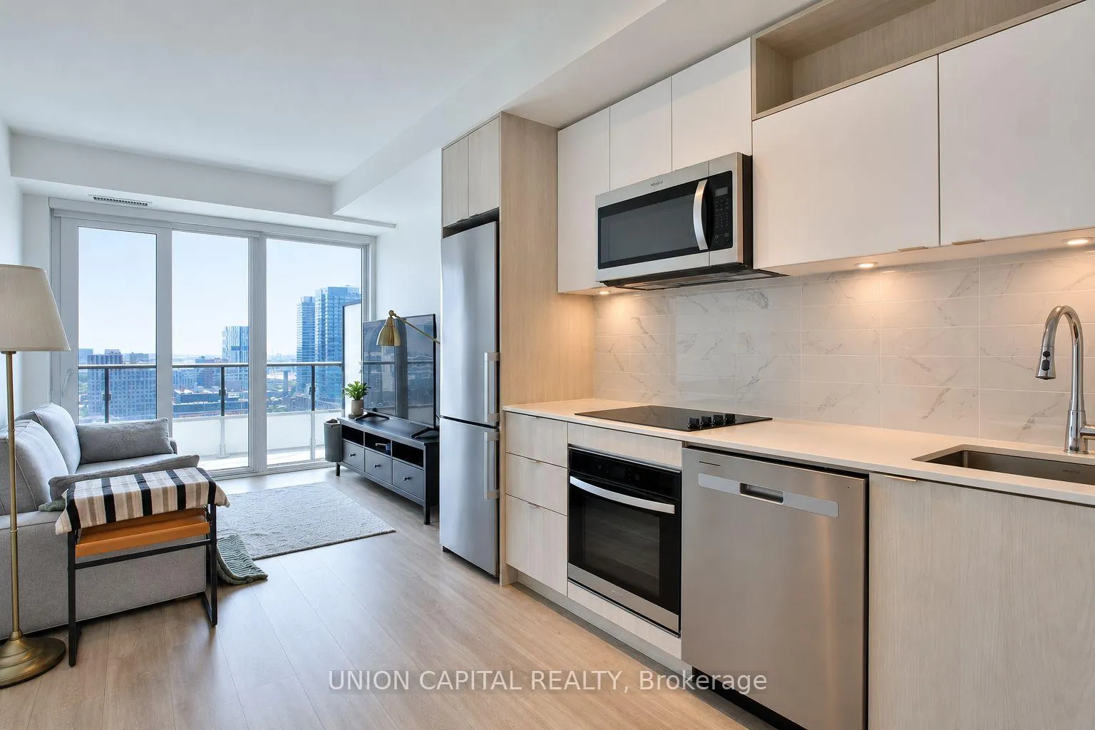 Photo 2 of Unit 1806E, 70 Princess Street, Toronto, Moss Park — HOMEH
