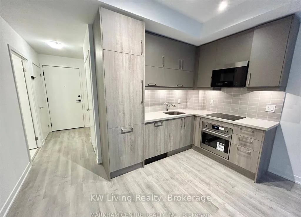 Photo 7 of Unit 313, 38 Simcoe Promenade, Markham, Unionville — HOMEH