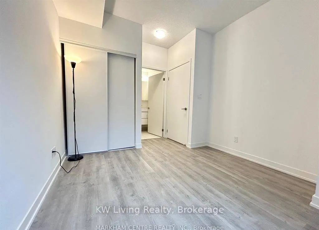Photo 10 of Unit 313, 38 Simcoe Promenade, Markham, Unionville — HOMEH